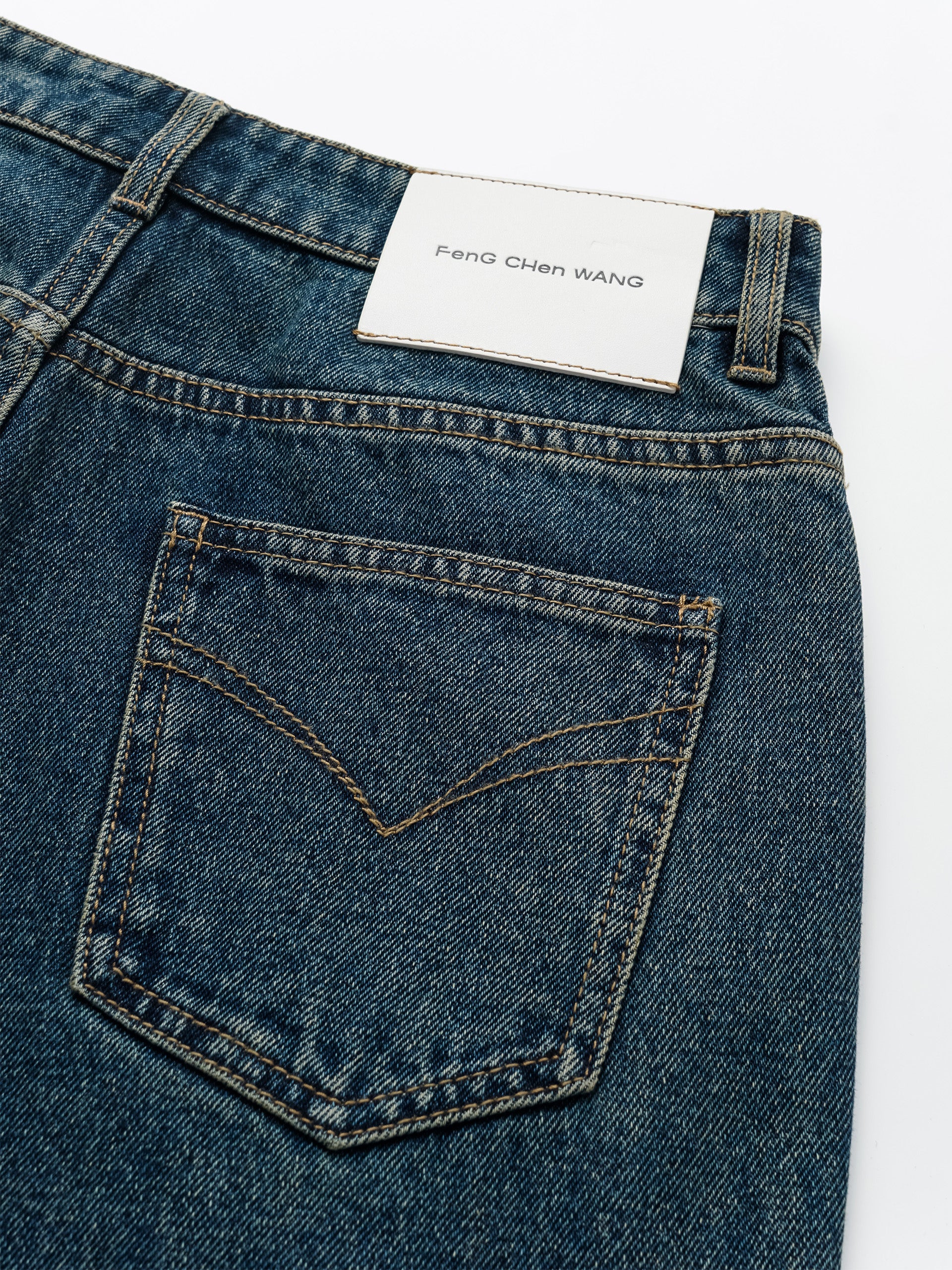 WAVE STRAIGHT LEG JEANS