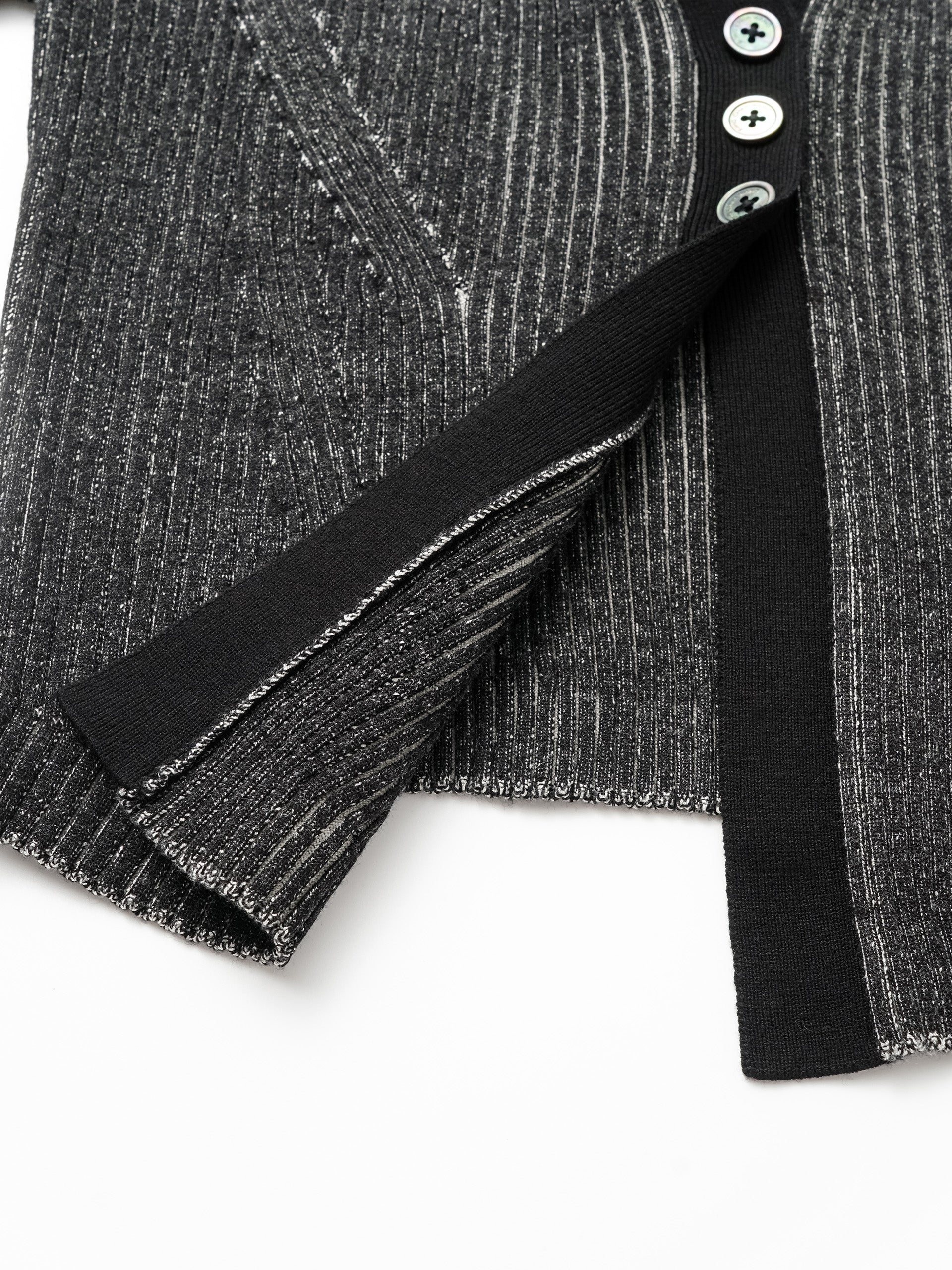 CUTOUT KNIT CARDIGAN