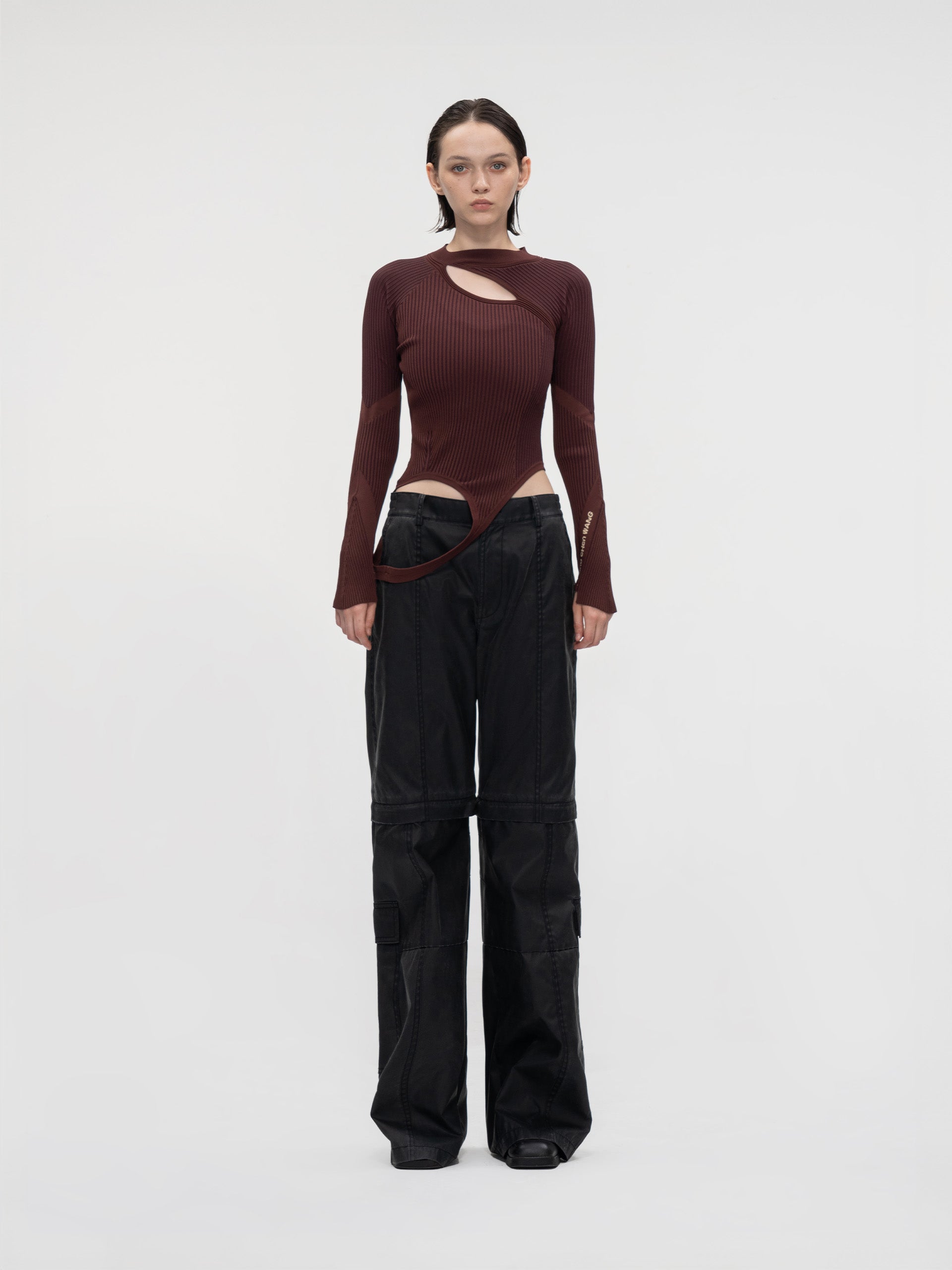 SLASH NECK TOP