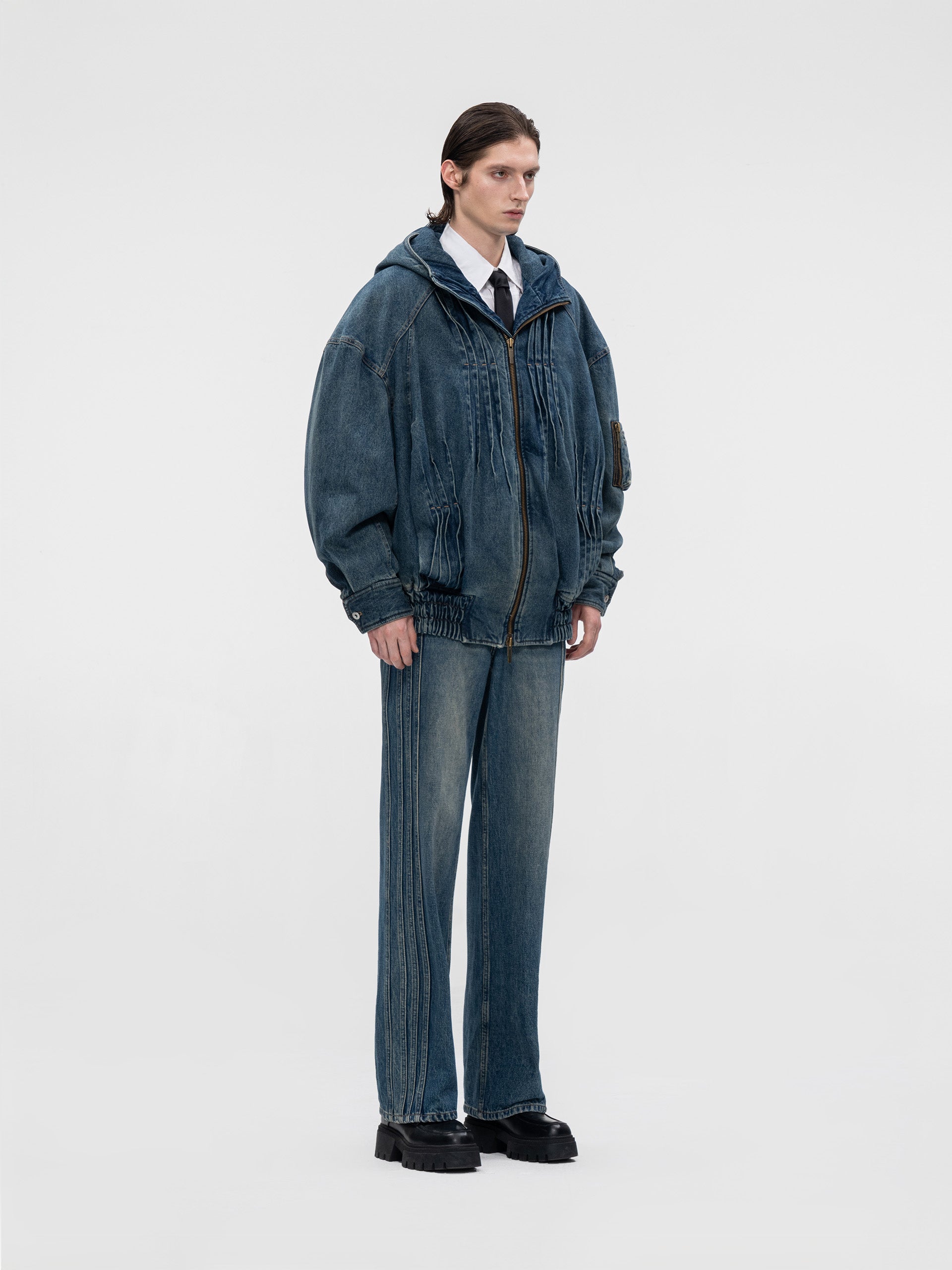 OVERSIZED BOMBER JACKET