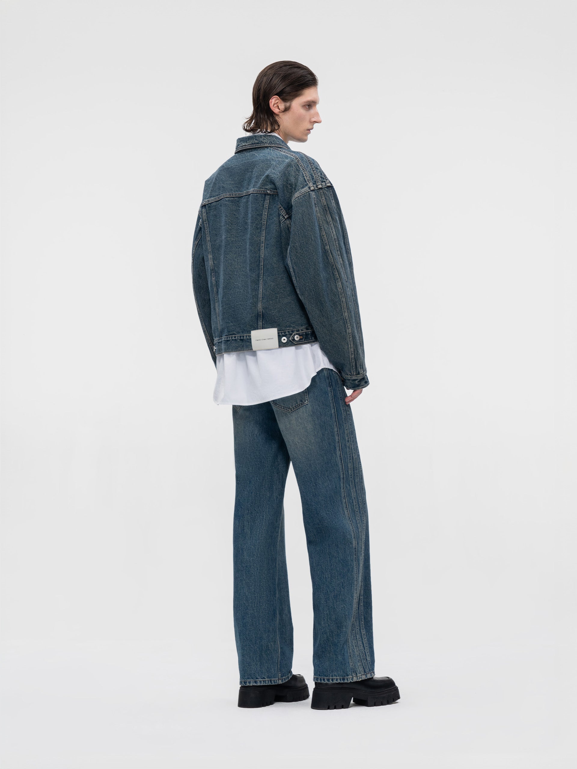 MULTI SEAM STRAIGHT LEG DENIM