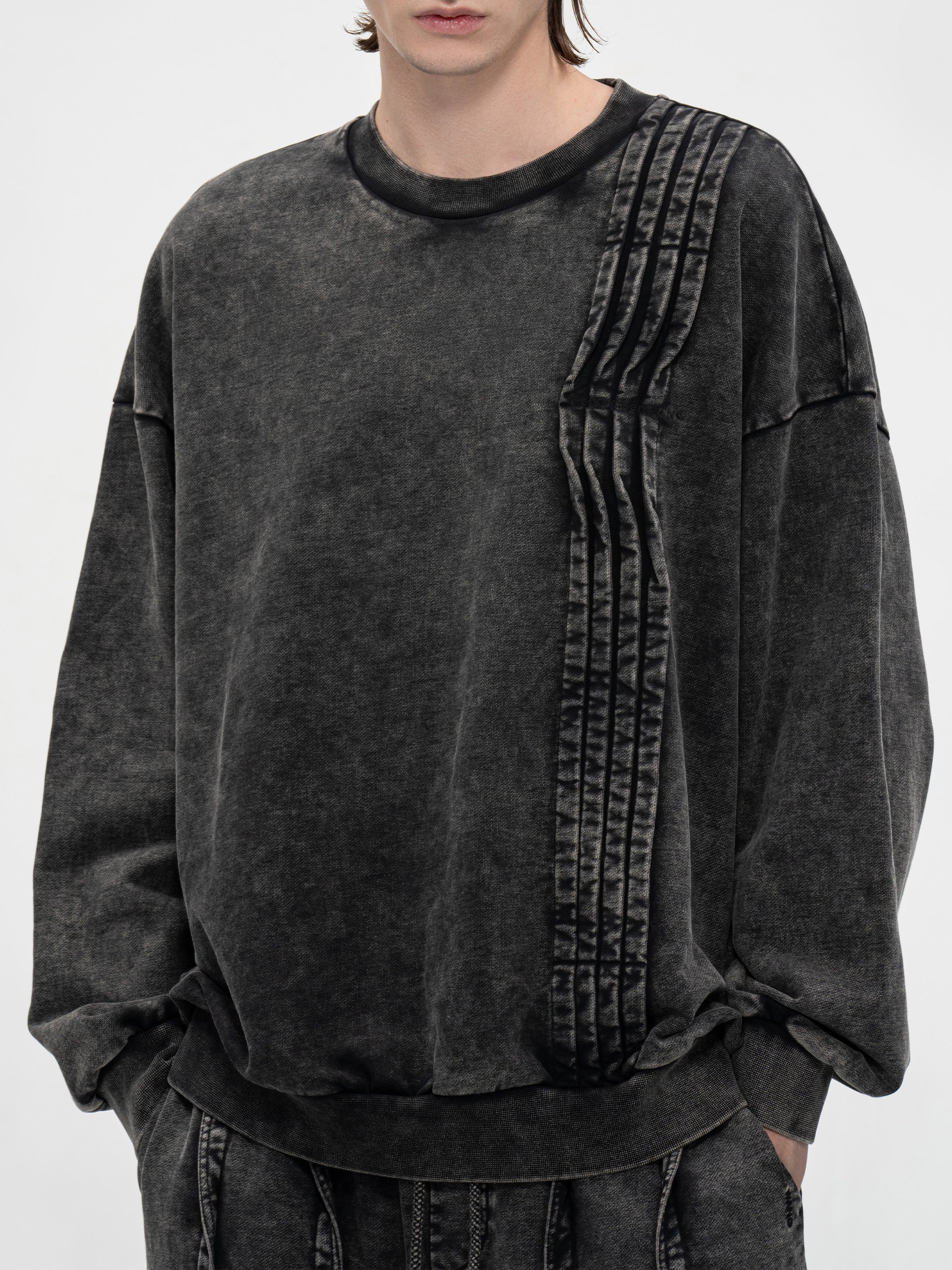 MULTI SEAM SWEATSHIRT