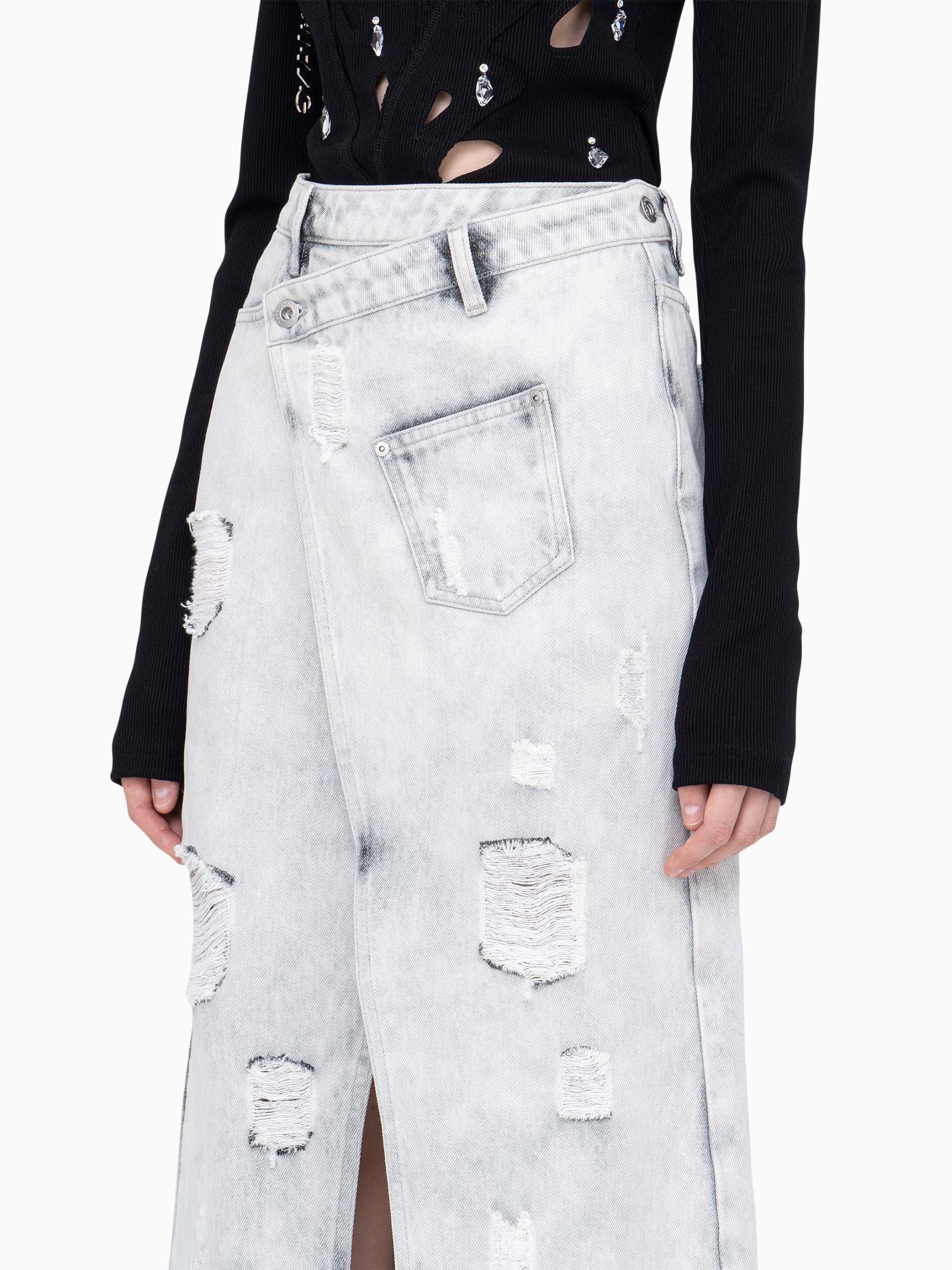 DISTRESSED DENIM SKIRT