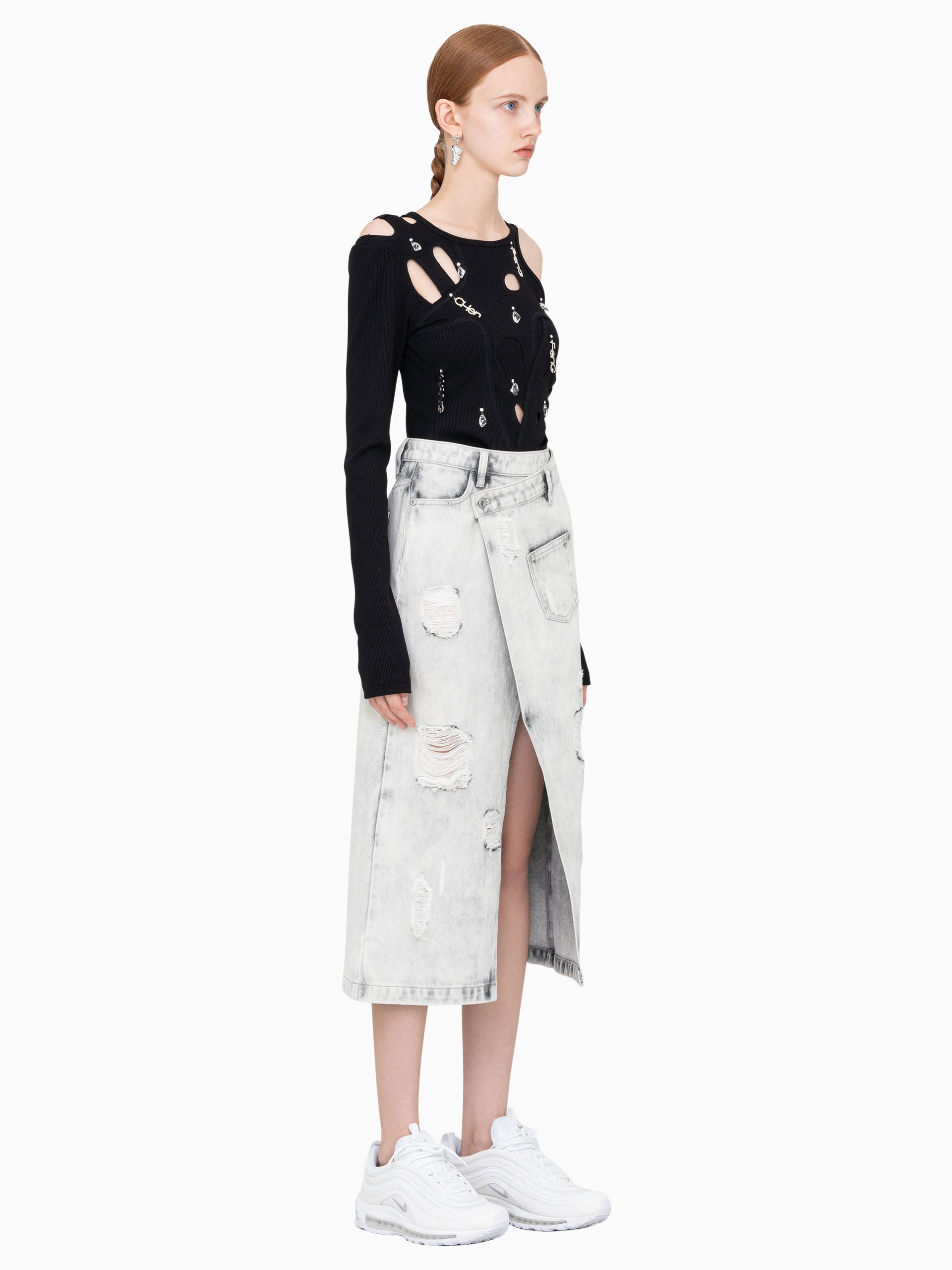 DISTRESSED DENIM SKIRT