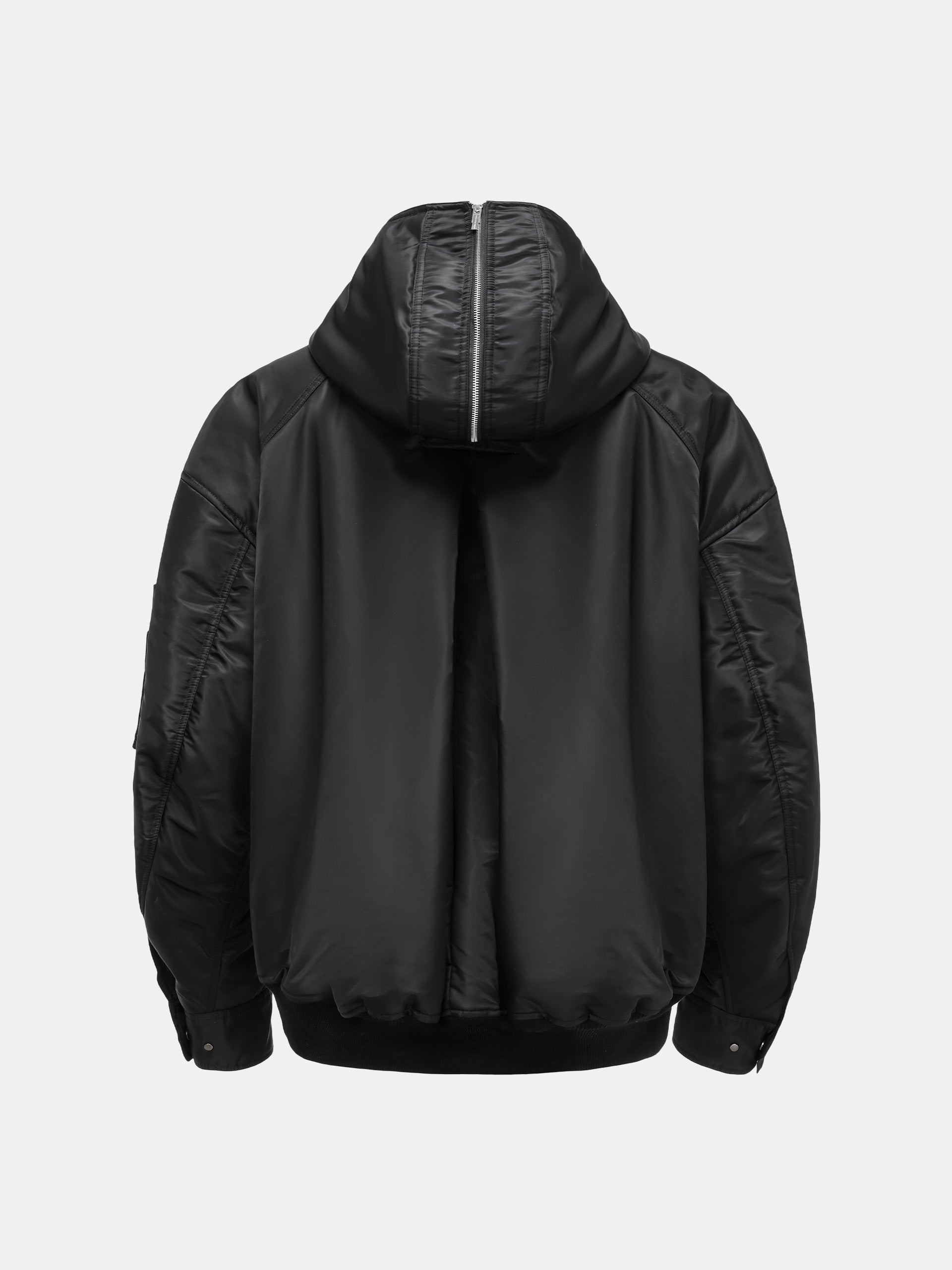 OVERSIZED NYLON JACKET