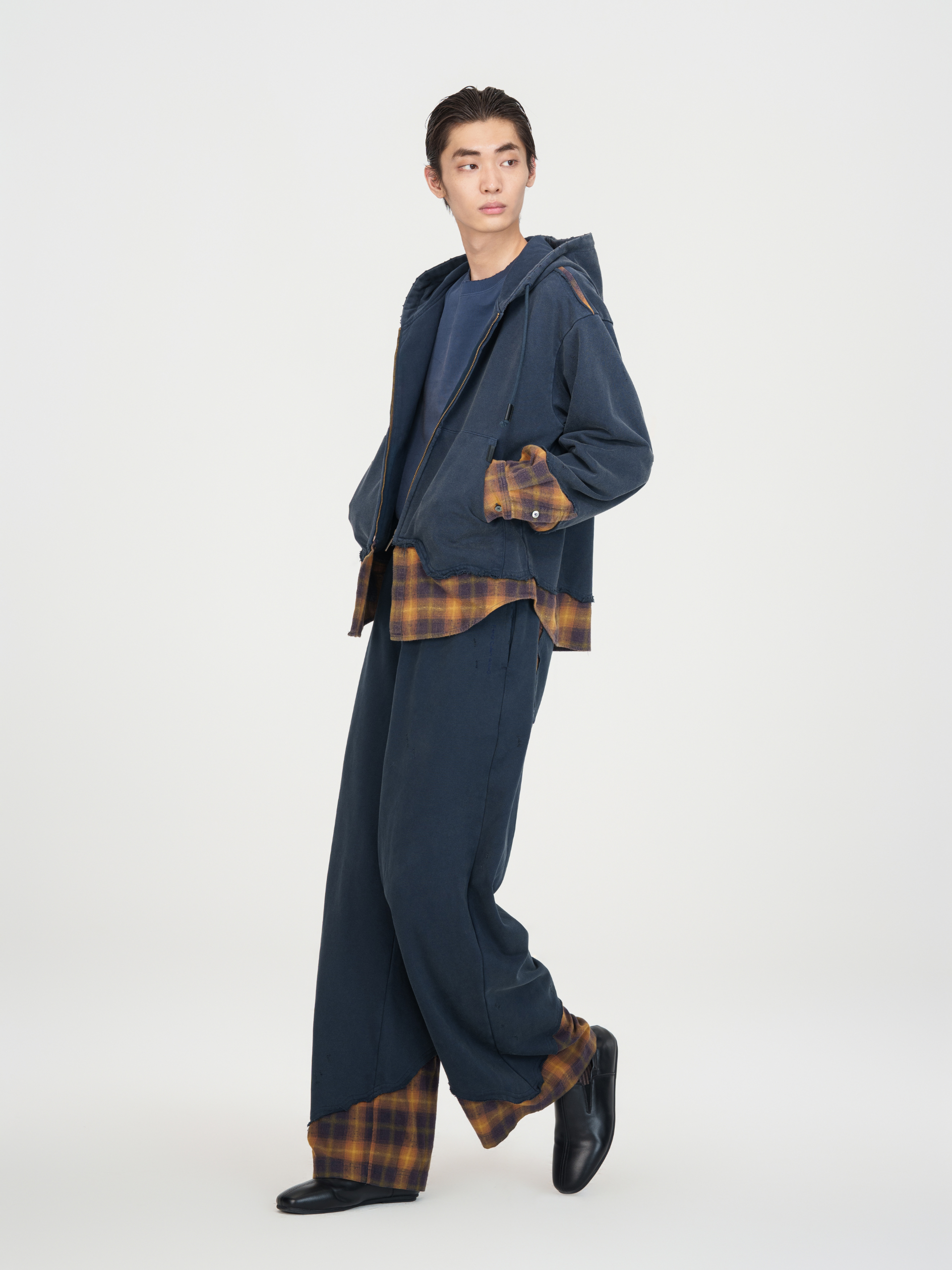 NAVY PLAID-PANEL PANTS