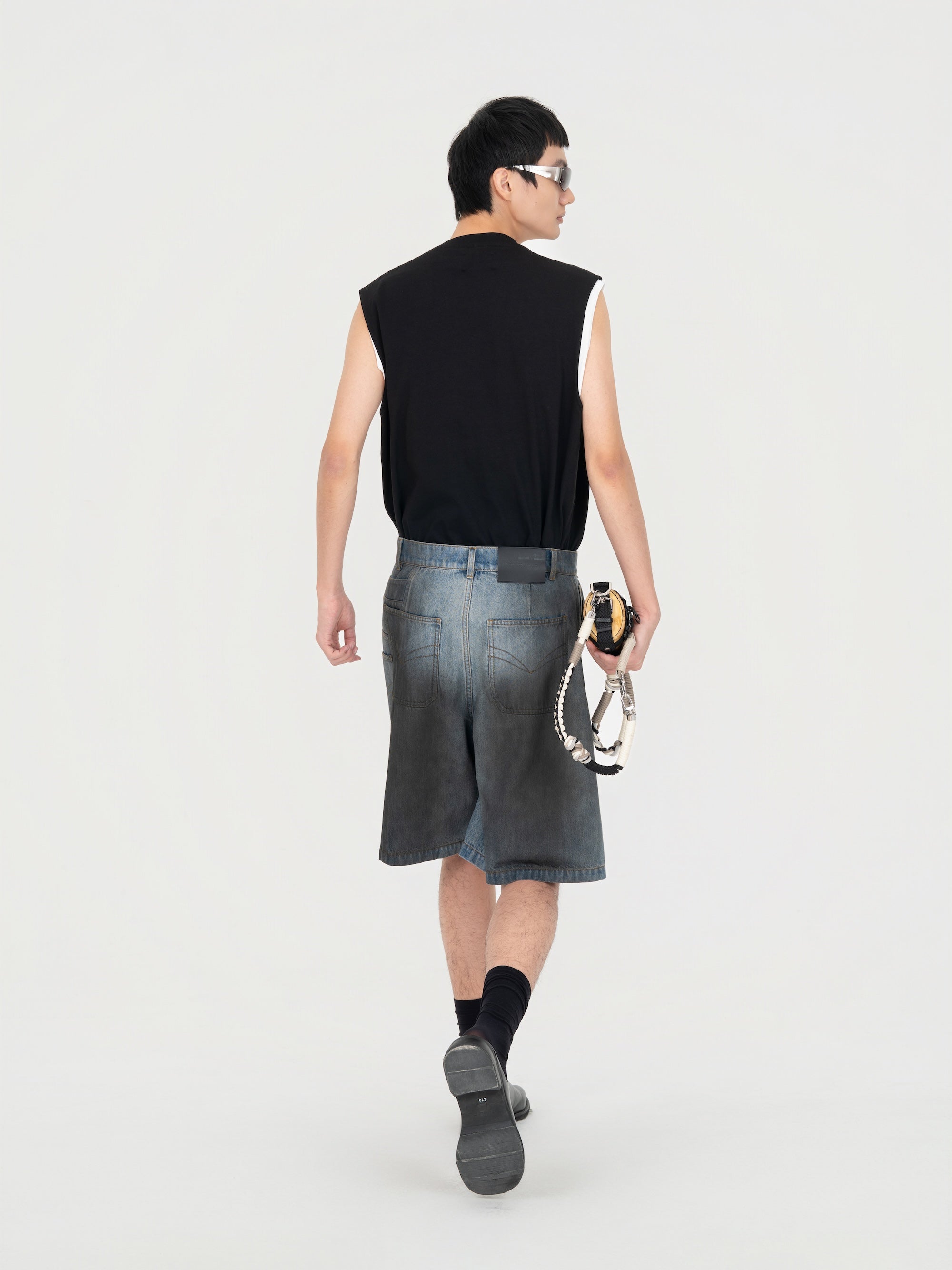 2 IN 1 BLACK LOOSE-FIT TANK TOP