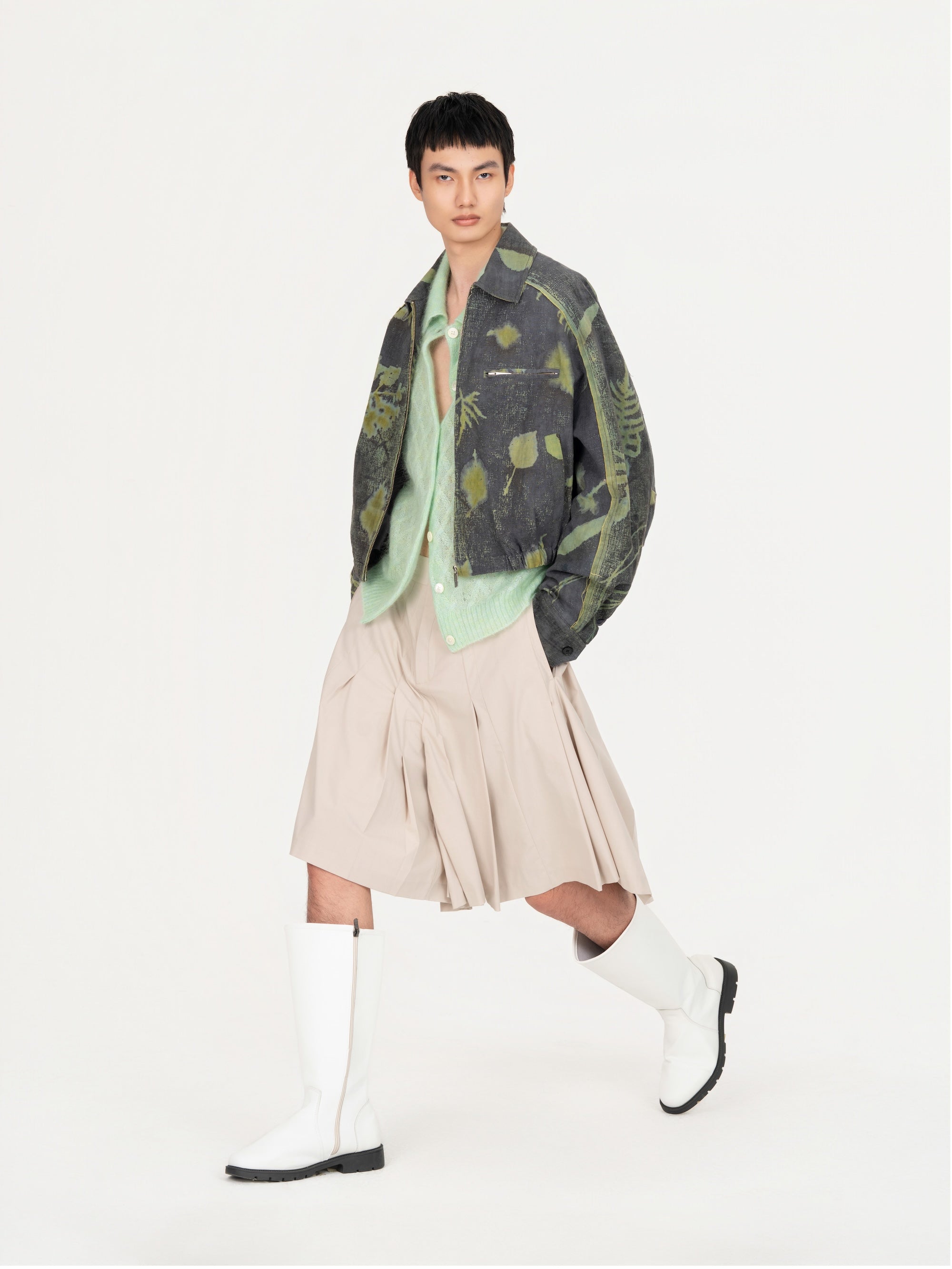 CROPPED JACKET WITH PLANTS DYE ON ANTIQUE FABRIC