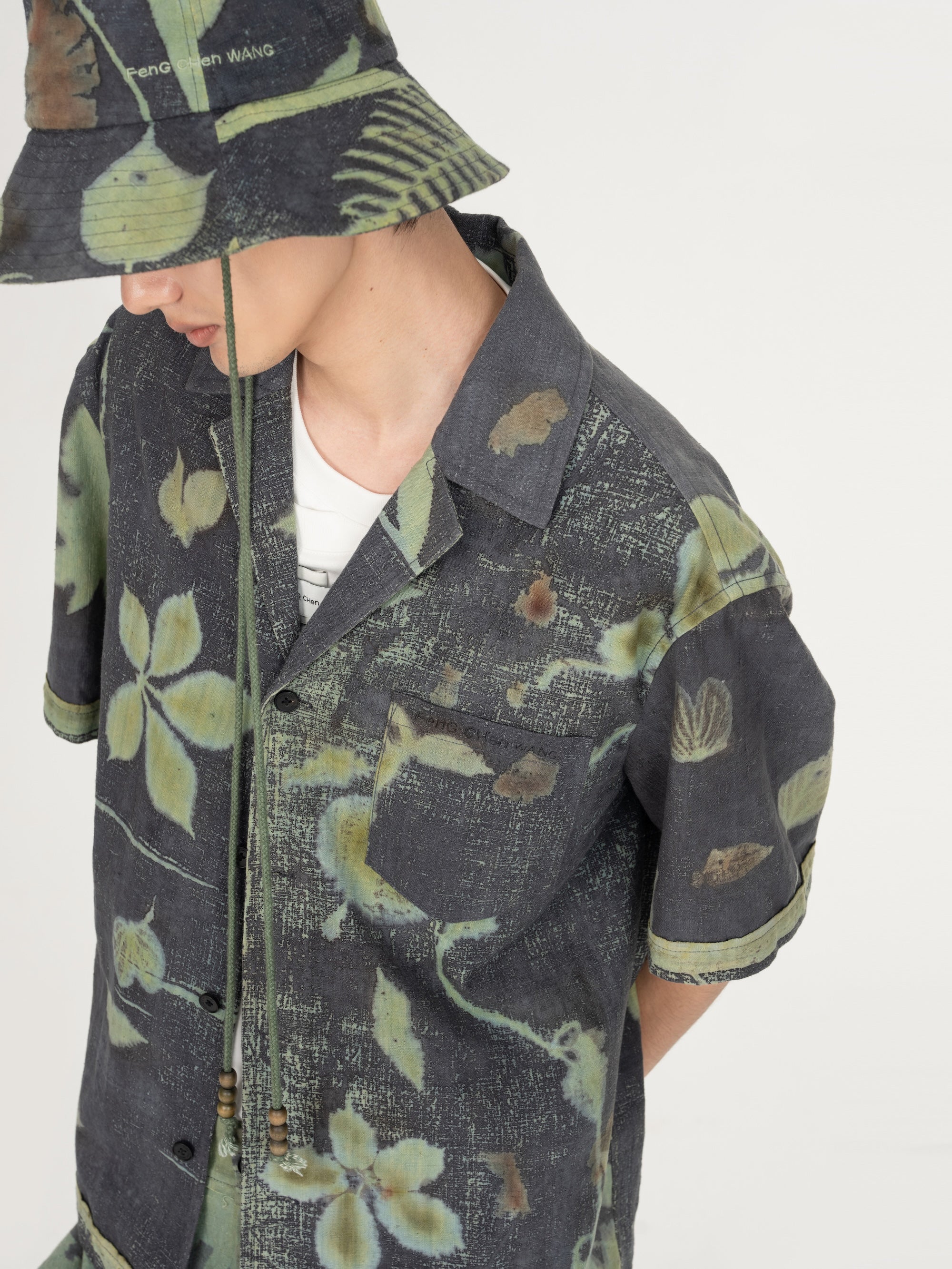 CROPPED JACKET WITH PLANTS DYE ON ANTIQUE FABRIC