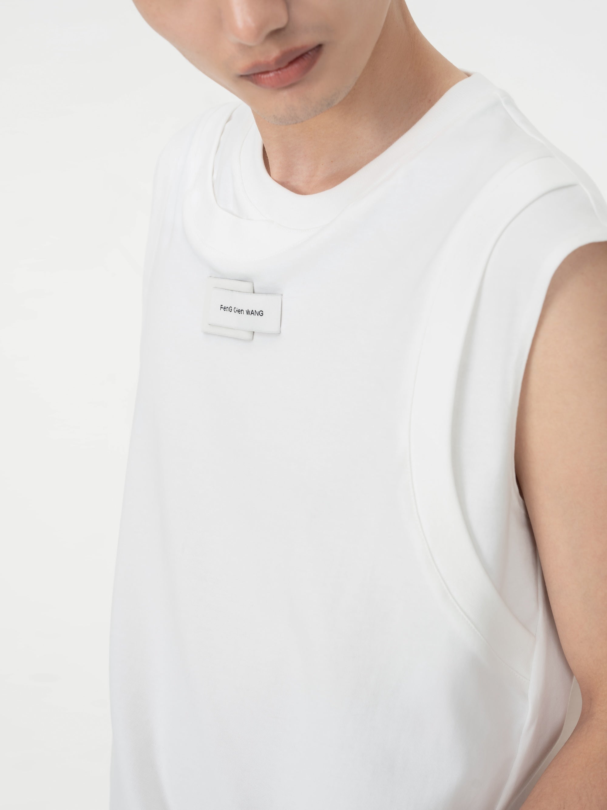 2 IN 1 WHITE LOOSE-FIT TANK TOP