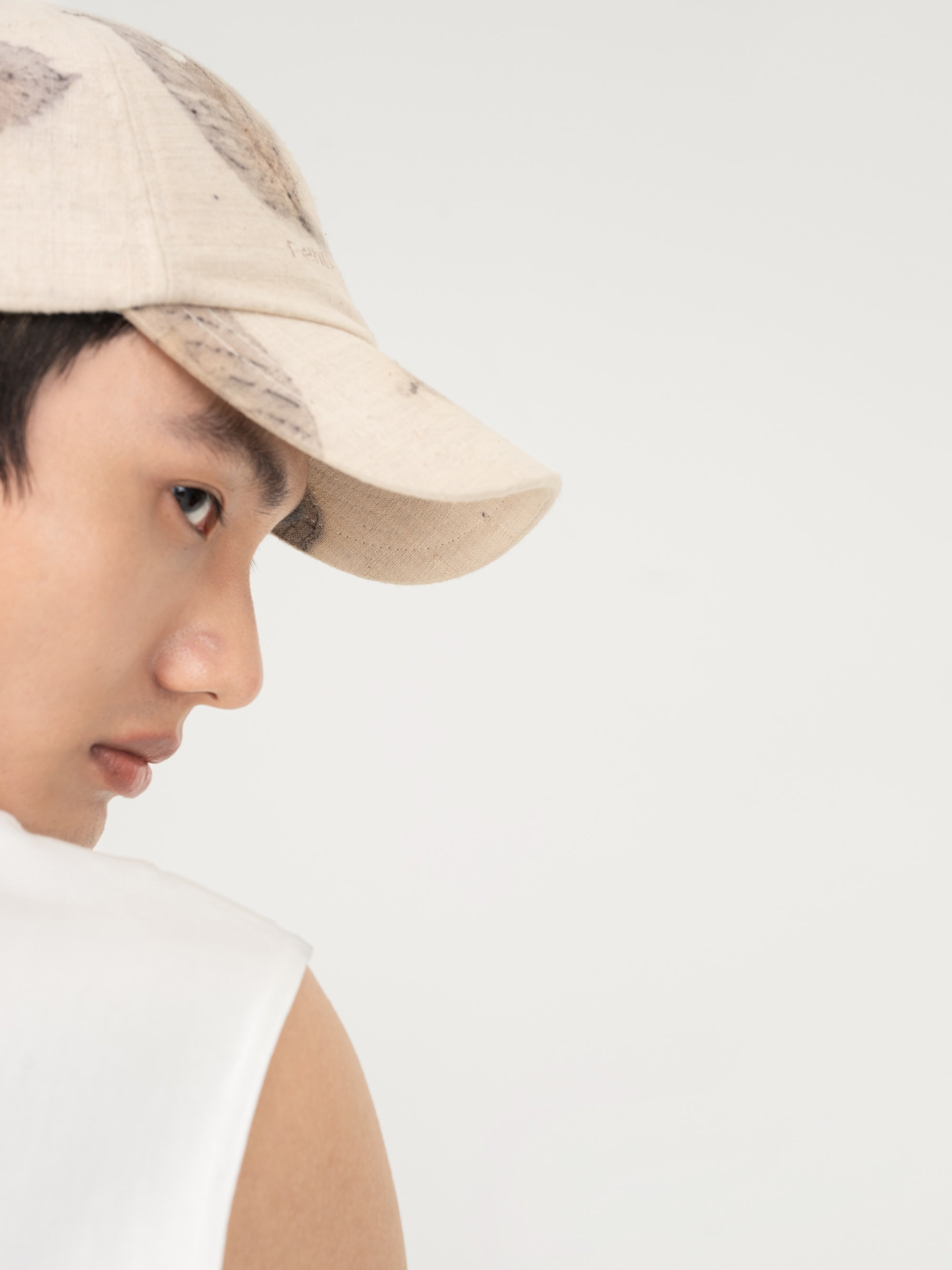 BEIGE BOTANICAL DYED BASEBALL CAP