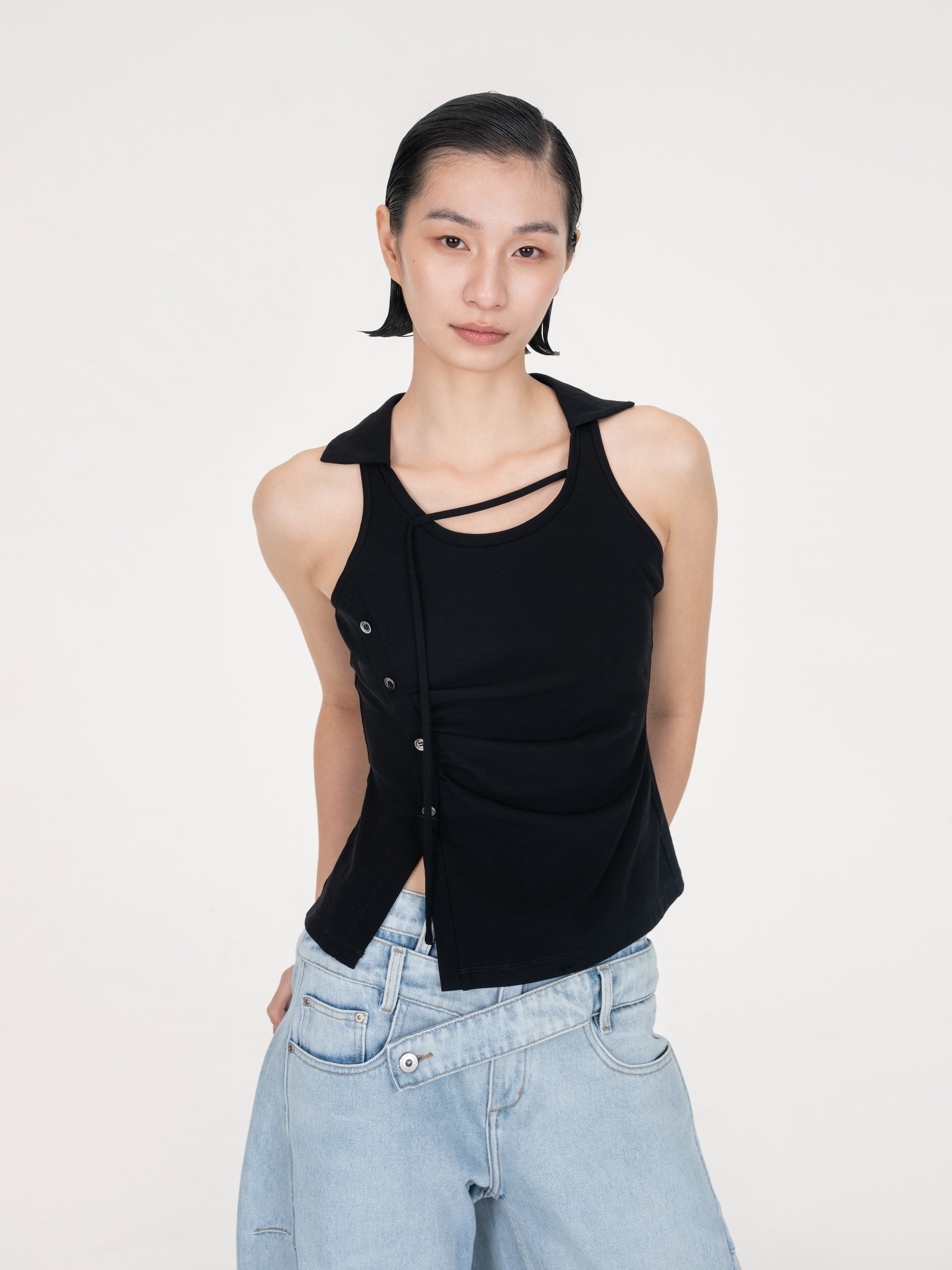 PLEATED POLO TOP - Feng Chen Wang