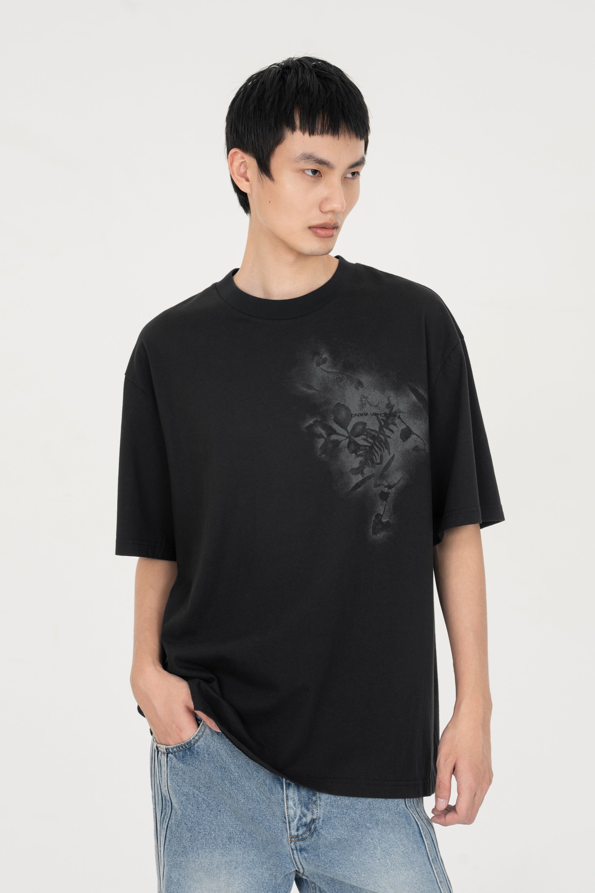 SPRAY PAINTED PLANTS DYE TEE