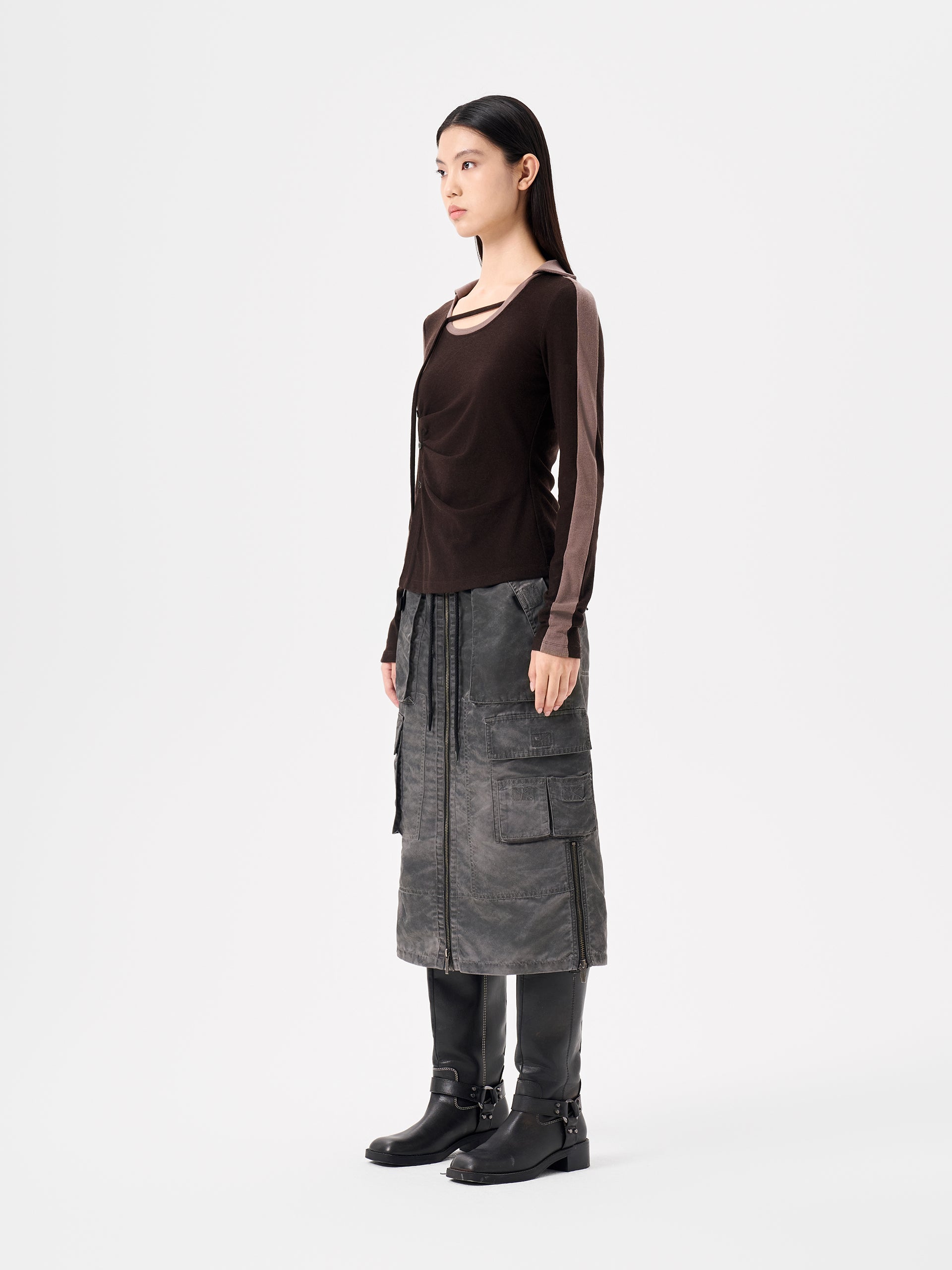 BROWN PANELLED CREW NECK LONG SLEEVE TOP