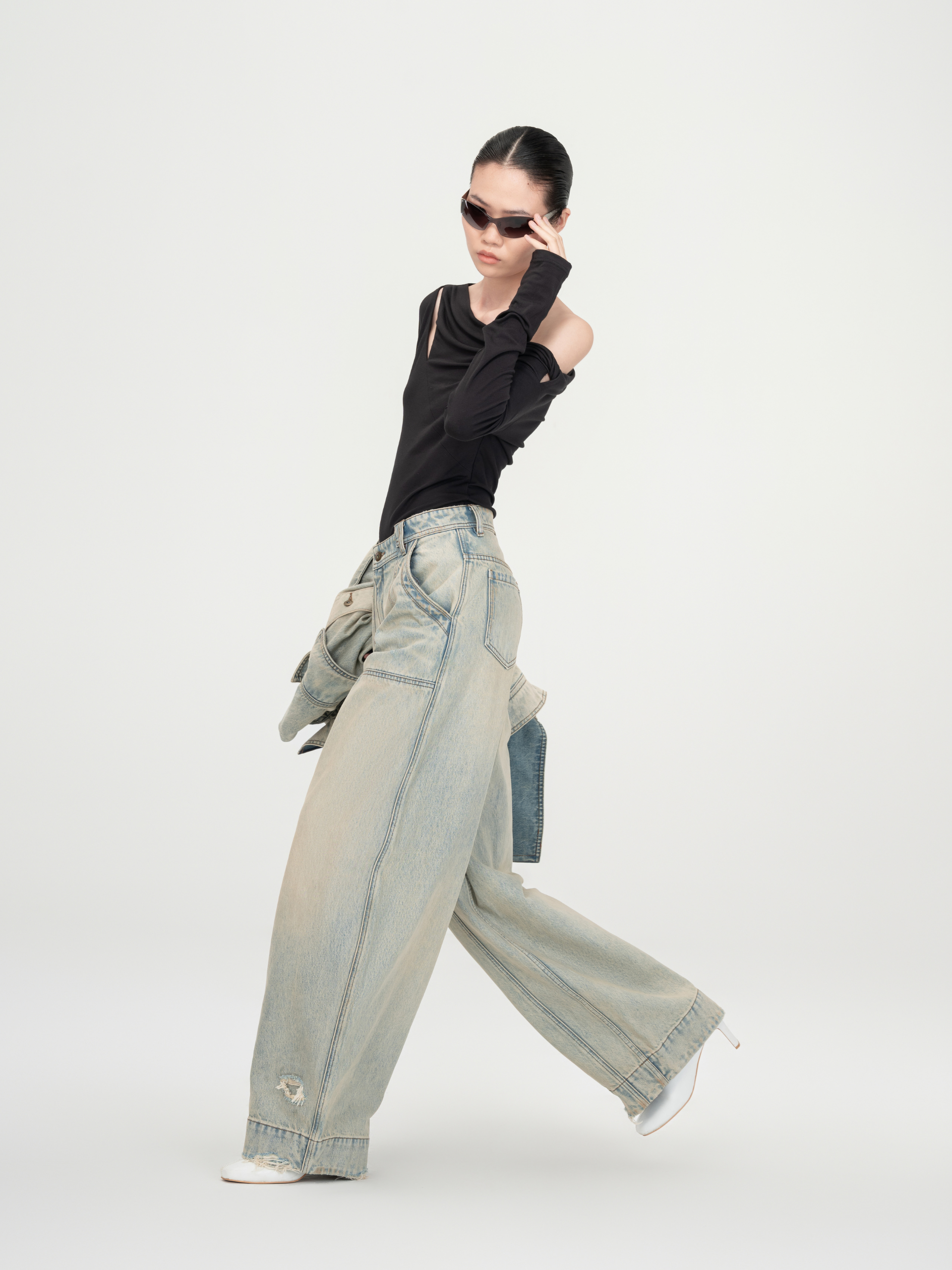 VINTAGE WASHED DENIM DECONSTRUCTED JEANS