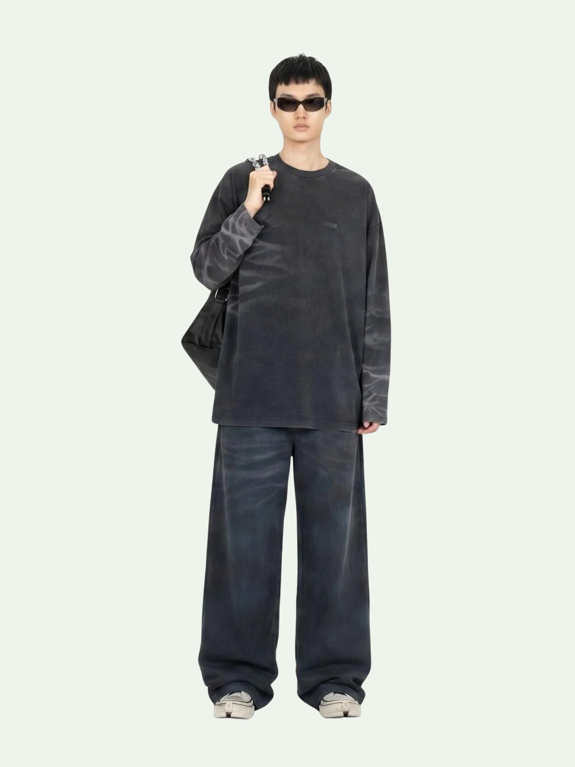 DARK NAVY WASHED SPRAY-DYED PANTS
