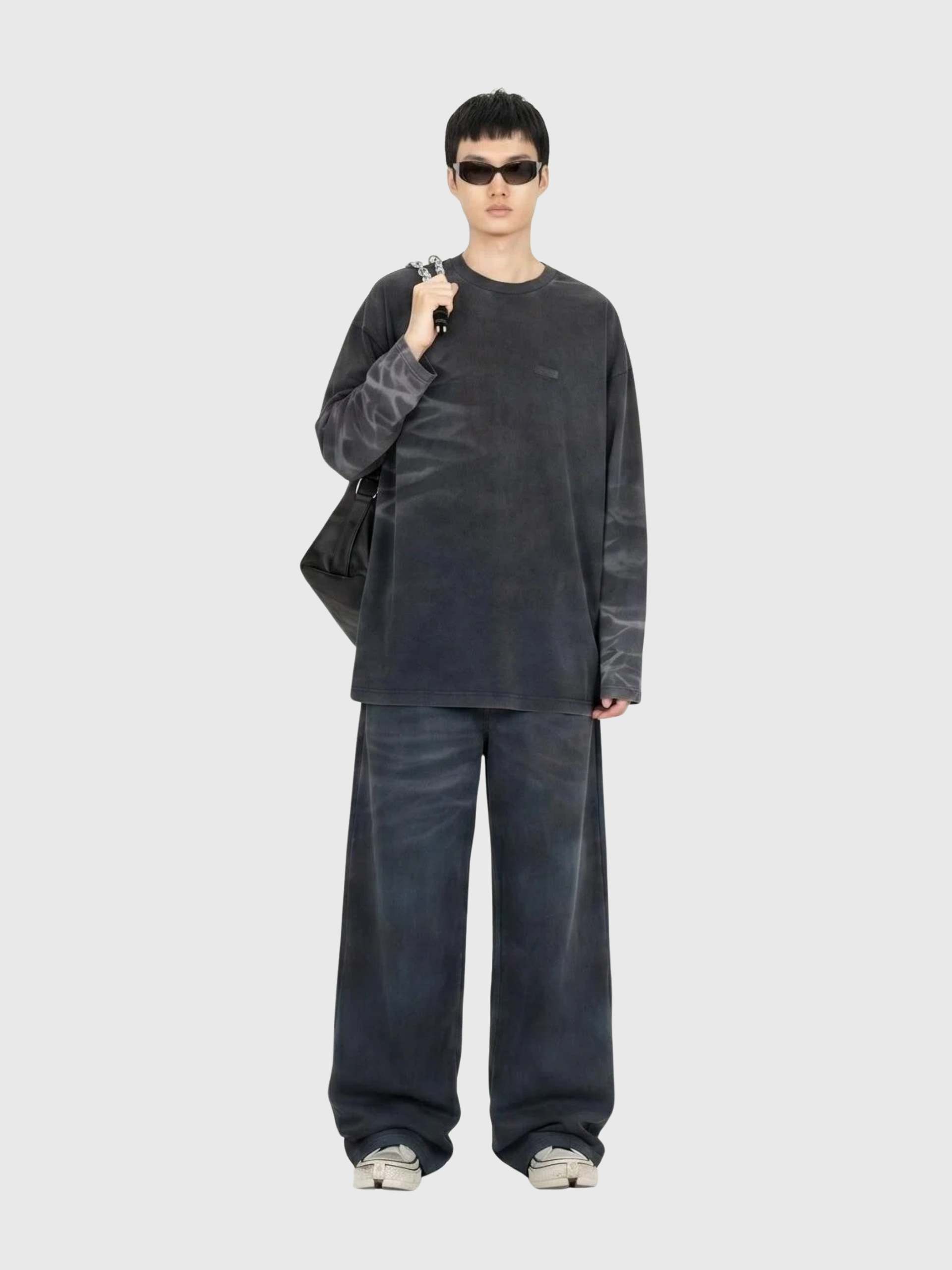 DARK NAVY WASHED BLACK-SPRAY LONG-SLEEVE T-SHIRT