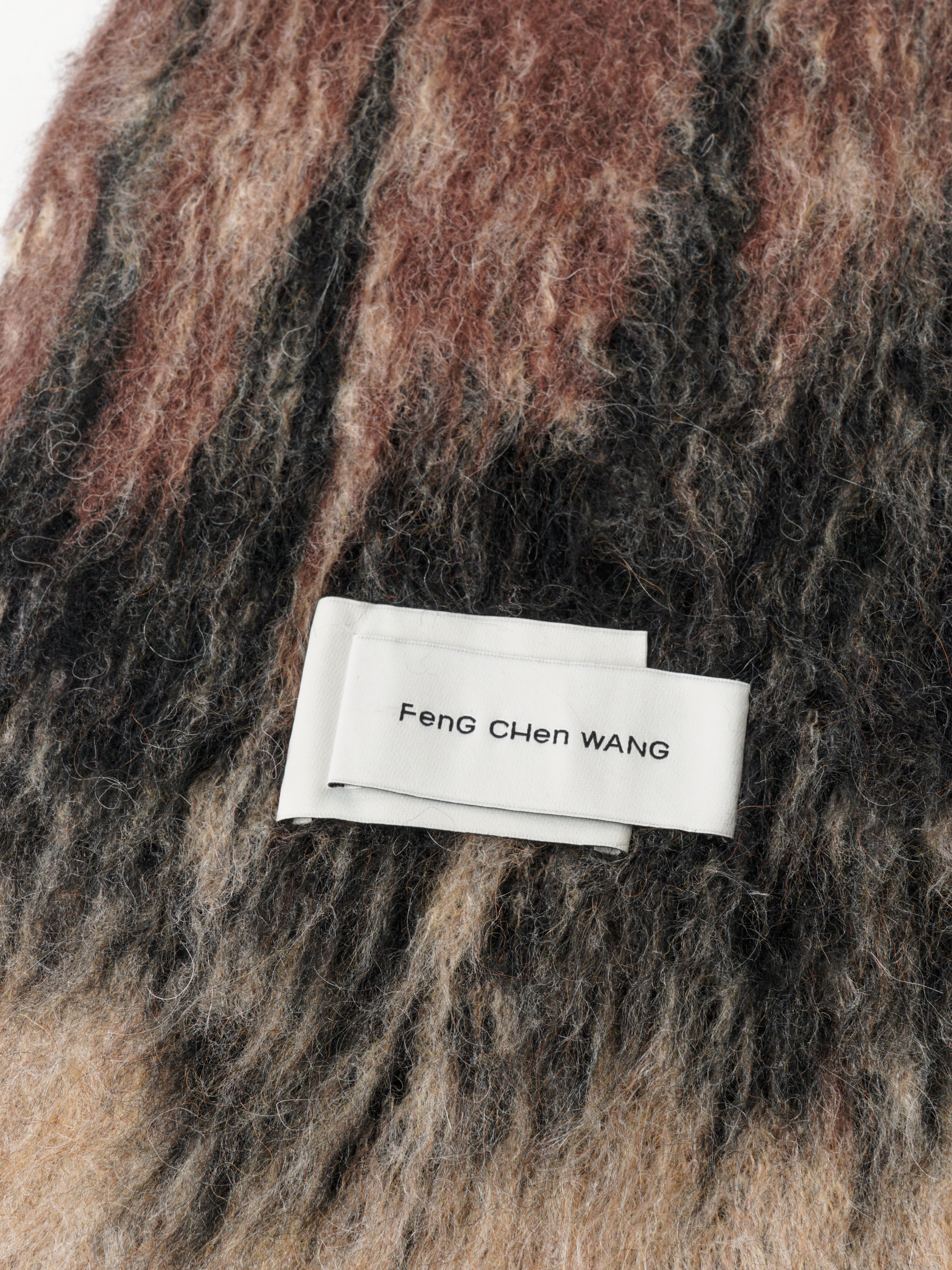 GRADIENT JACQUARD KNIT SCARF