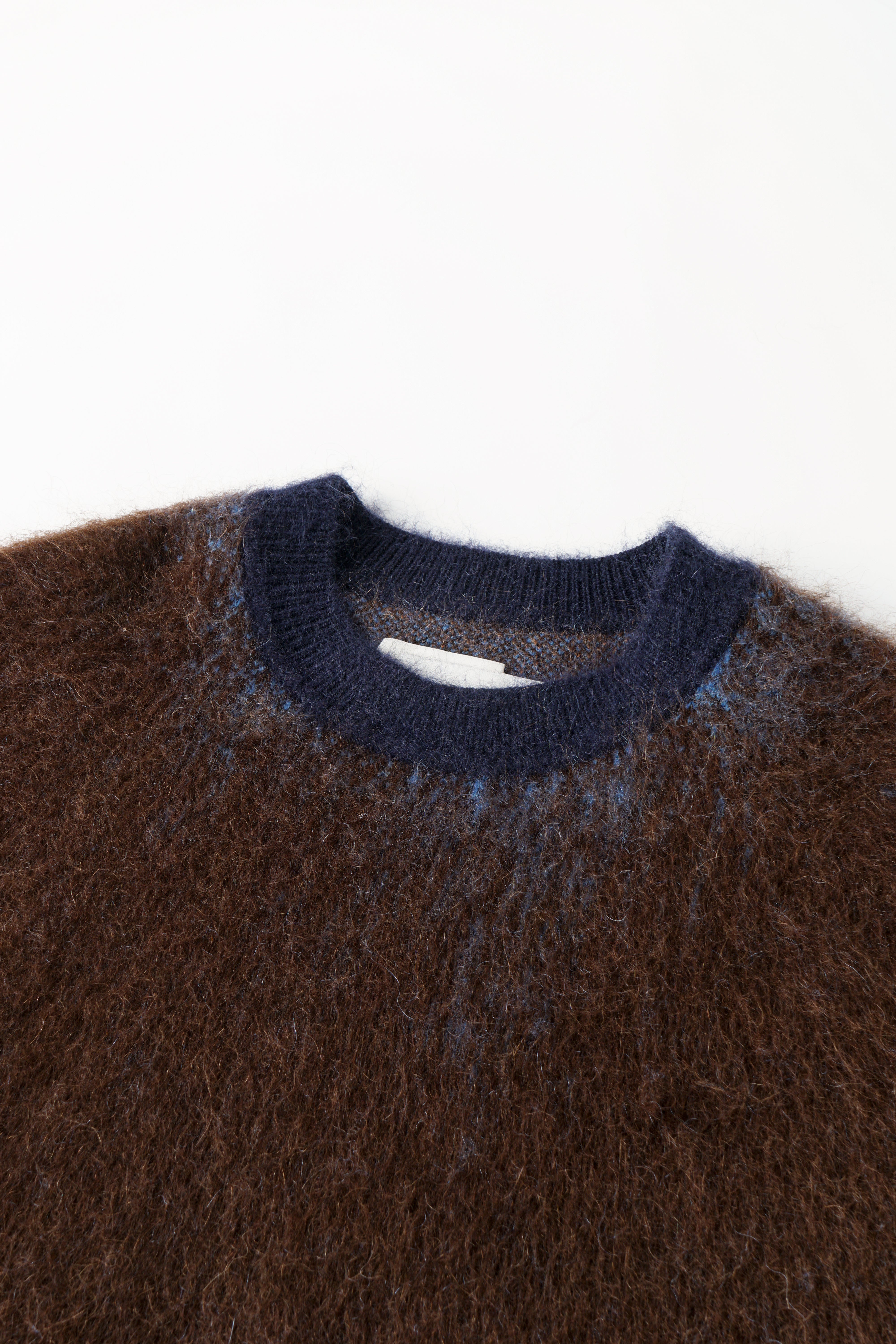 BROWN-TO-BLUE GRADIENT SWEATER