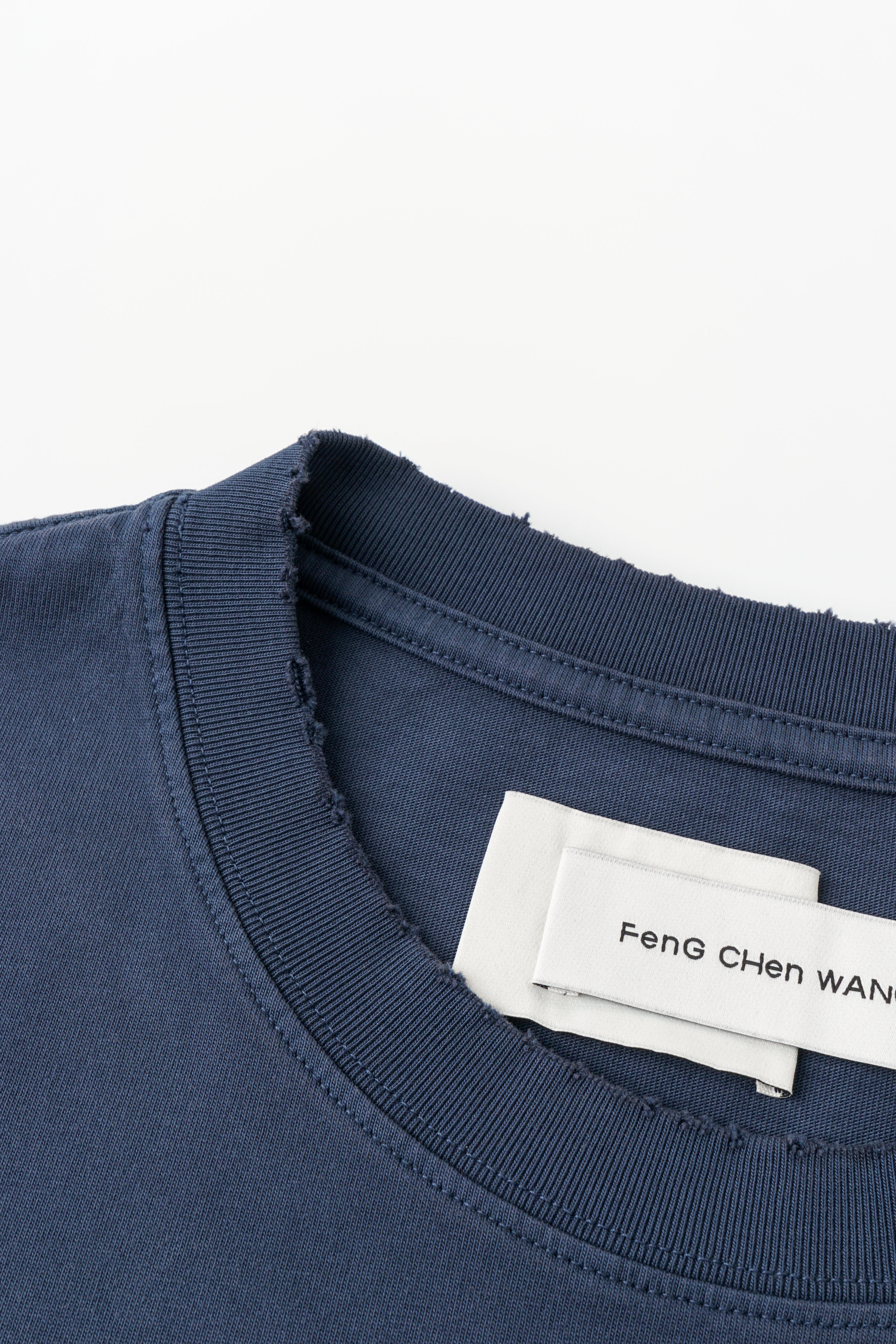 NAVY GRADIENT WASHED PATCHWORK LONG-SLEEVE T-SHIRT - Feng Chen Wang