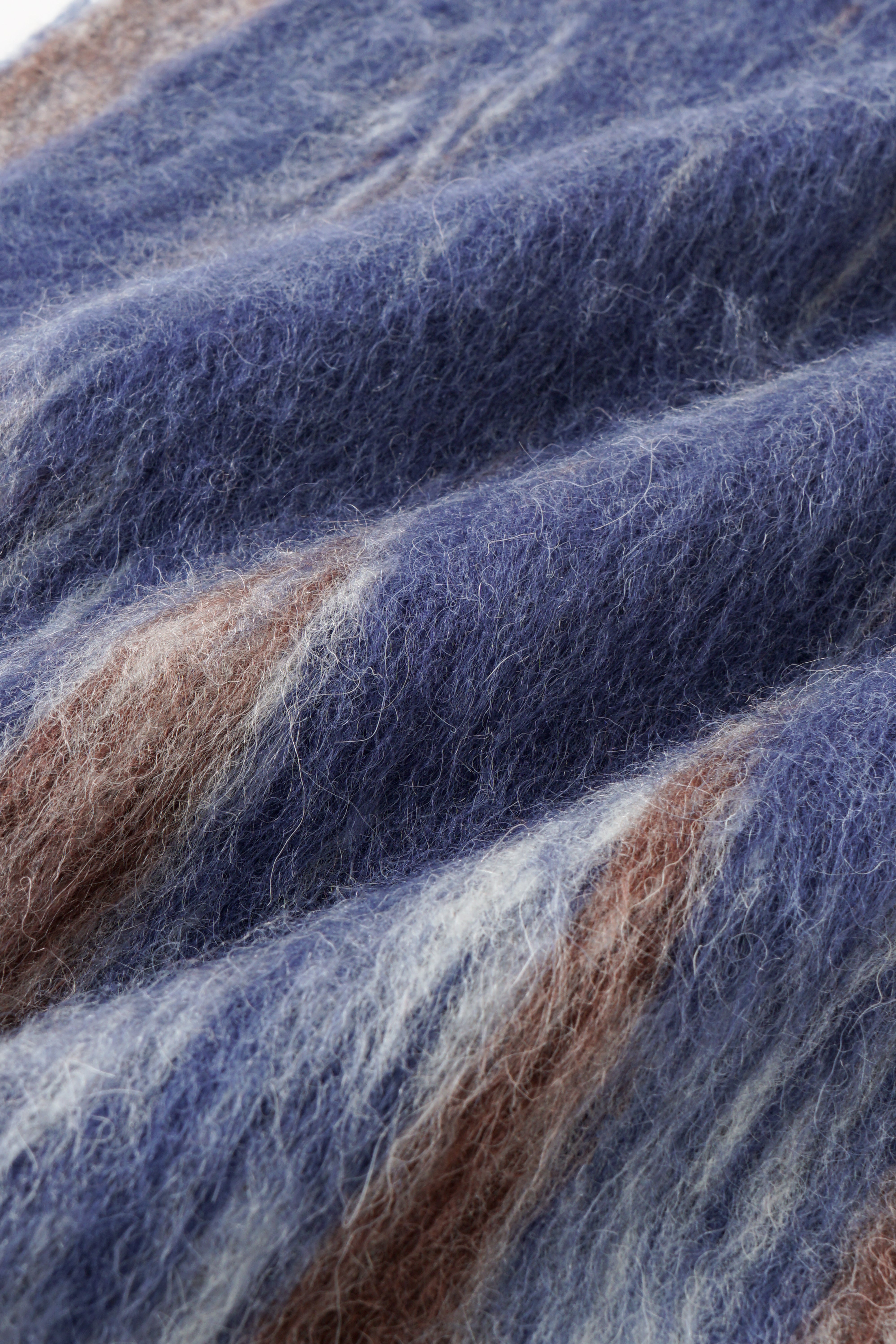 GRADIENT JACQUARD KNIT SCARF