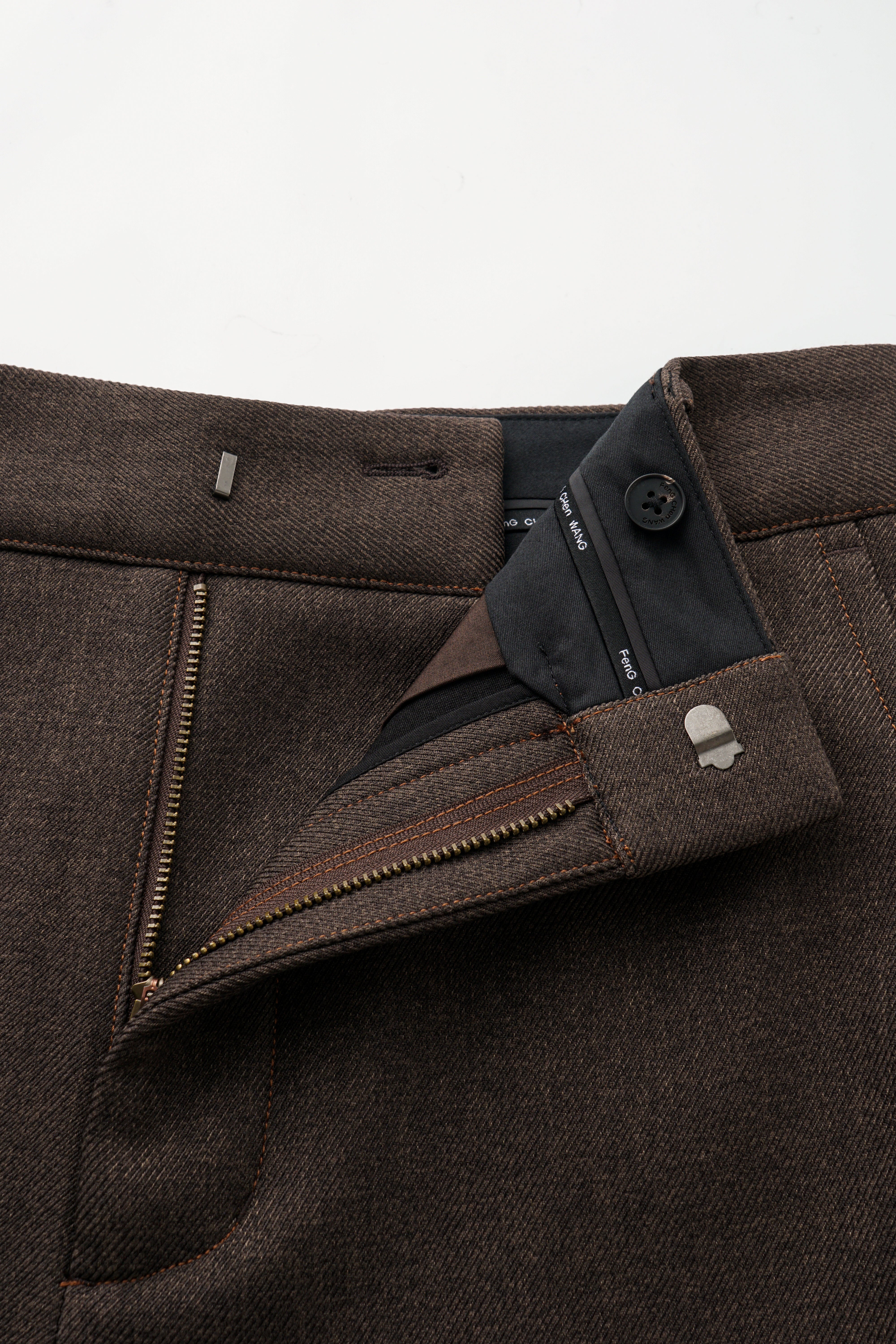 CASUAL STRAIGHT-LEG TROUSERS