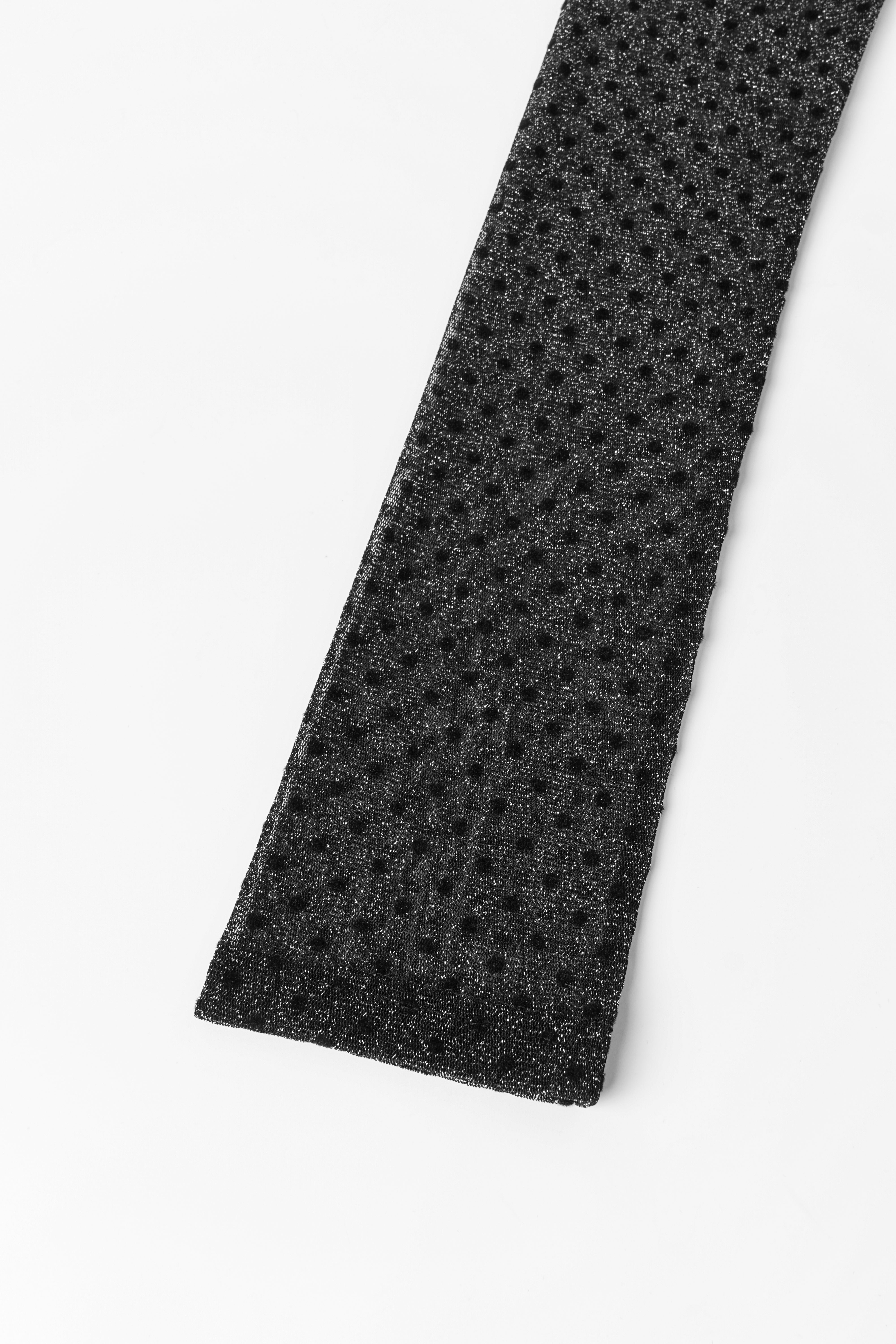BLACK POLKA DOT ONE-SHOULDER BASE TOP
