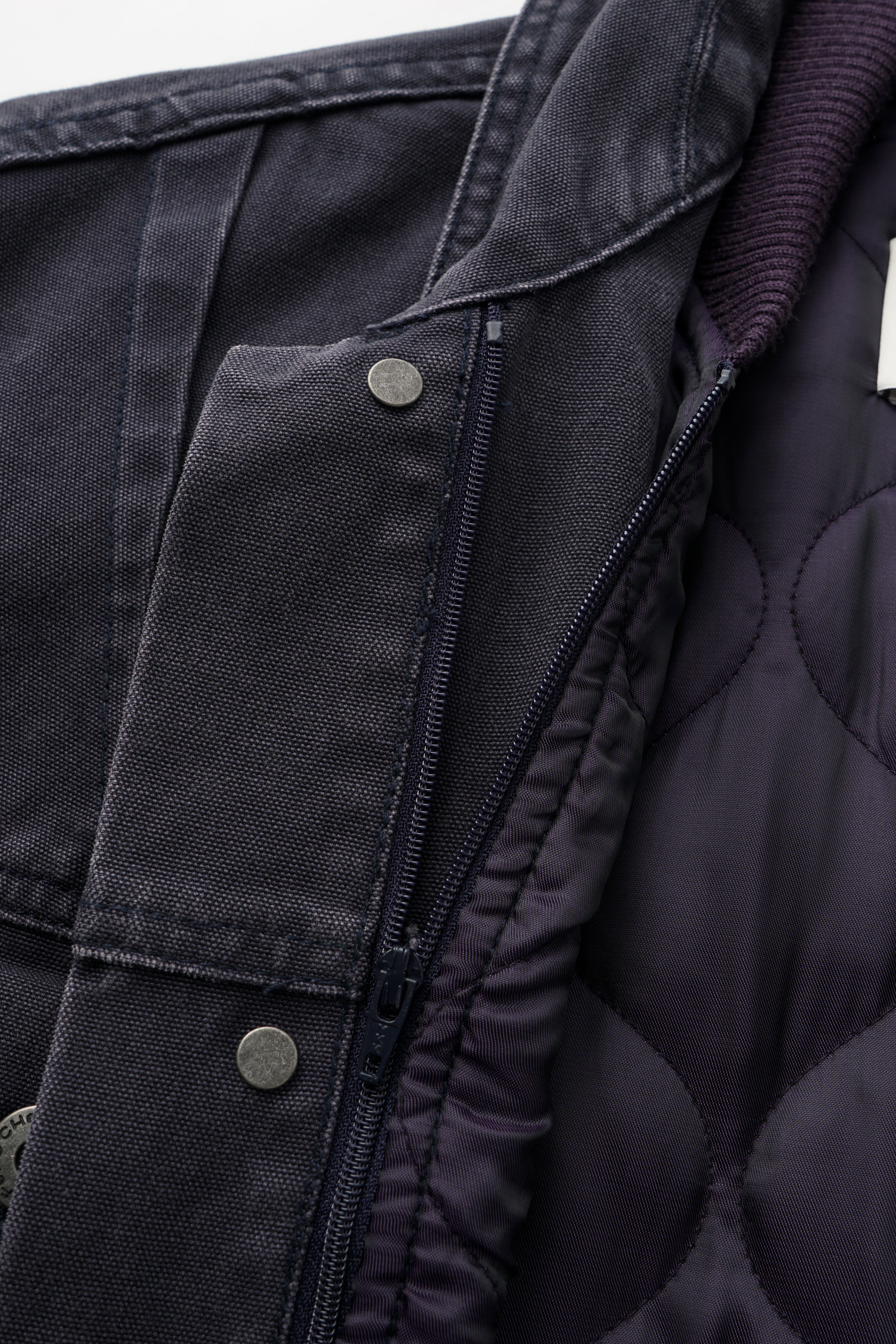 WASHED PLEATED DENIM JACKET