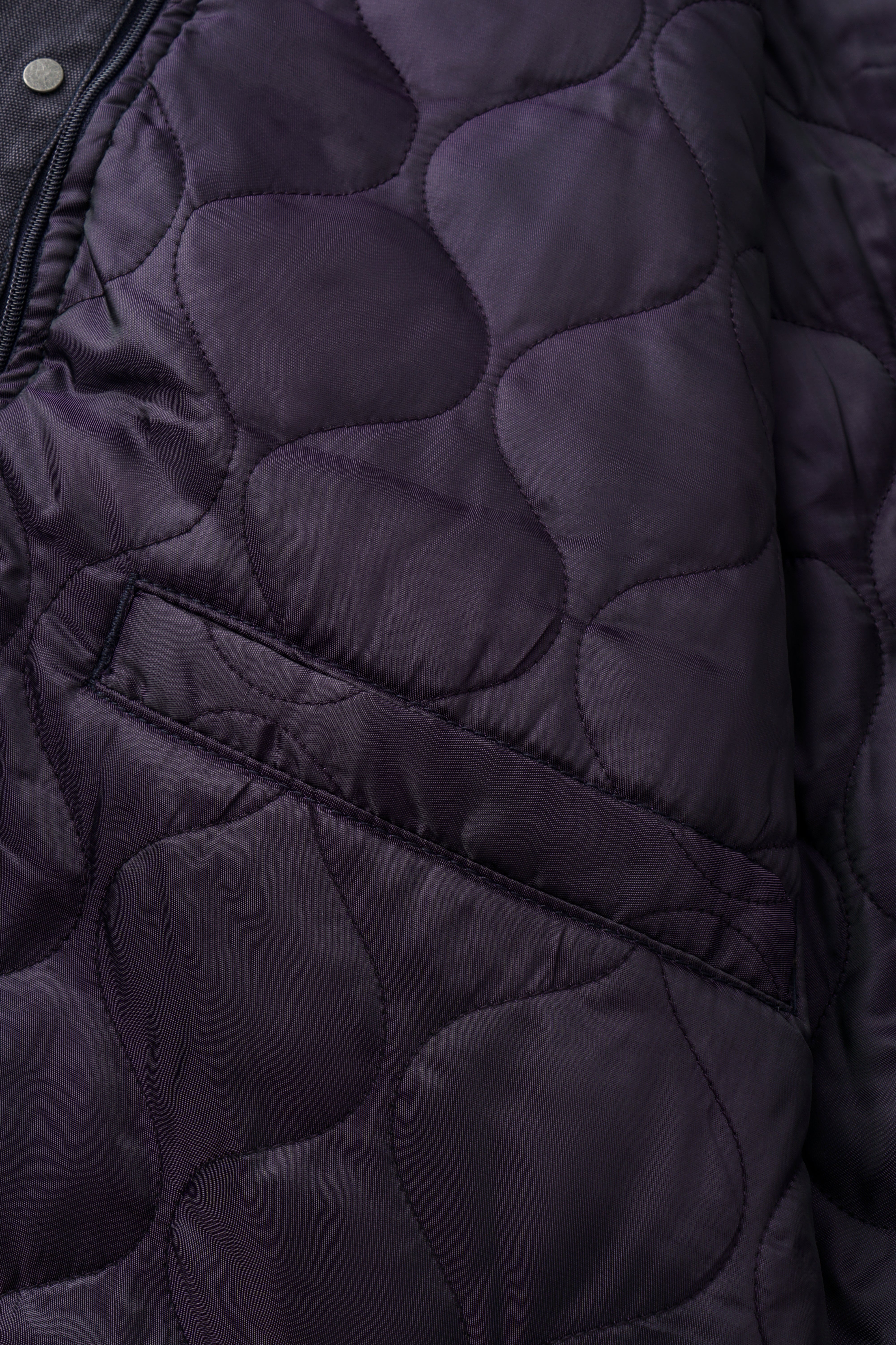 WASHED PLEATED DENIM JACKET