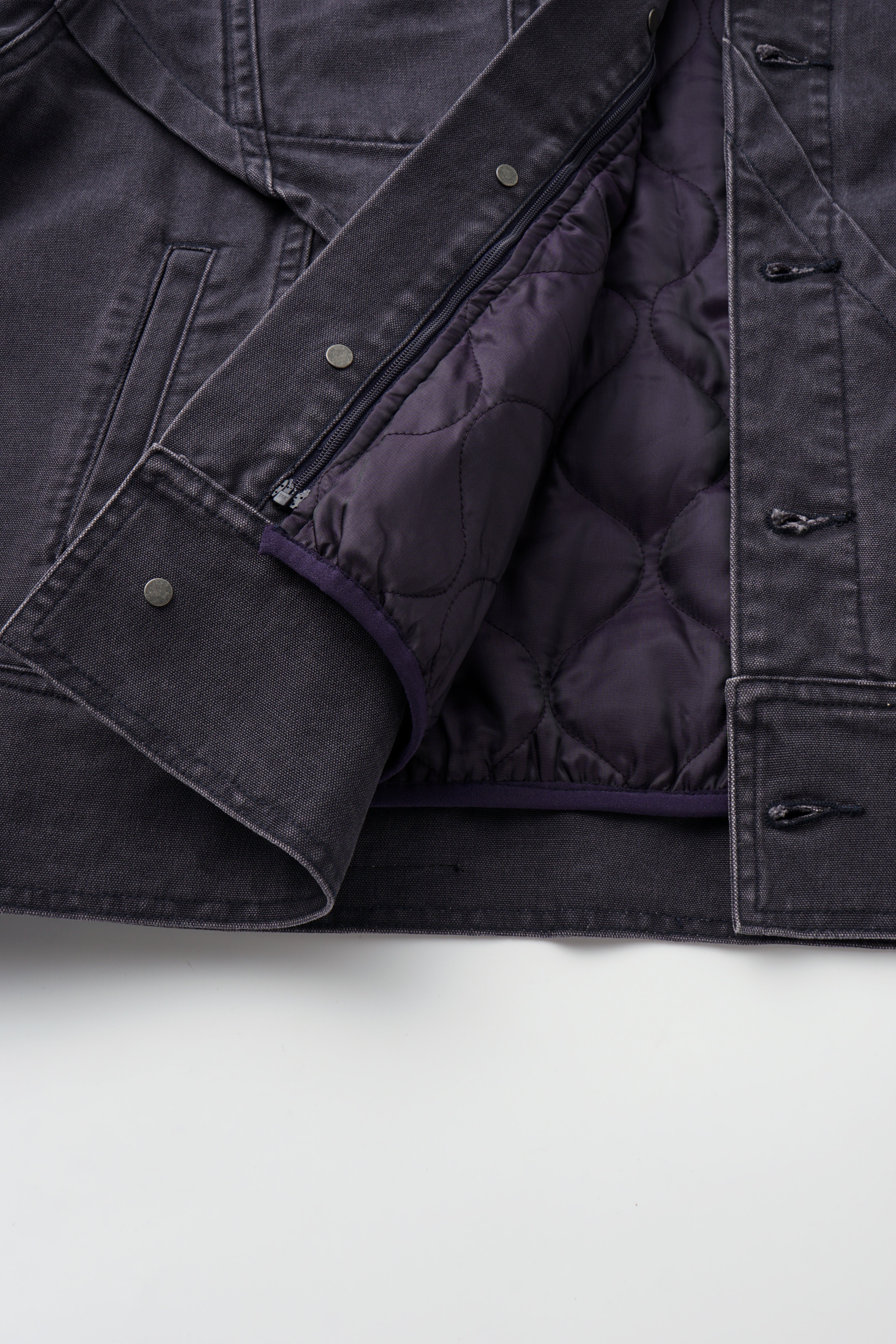 WASHED PLEATED DENIM JACKET