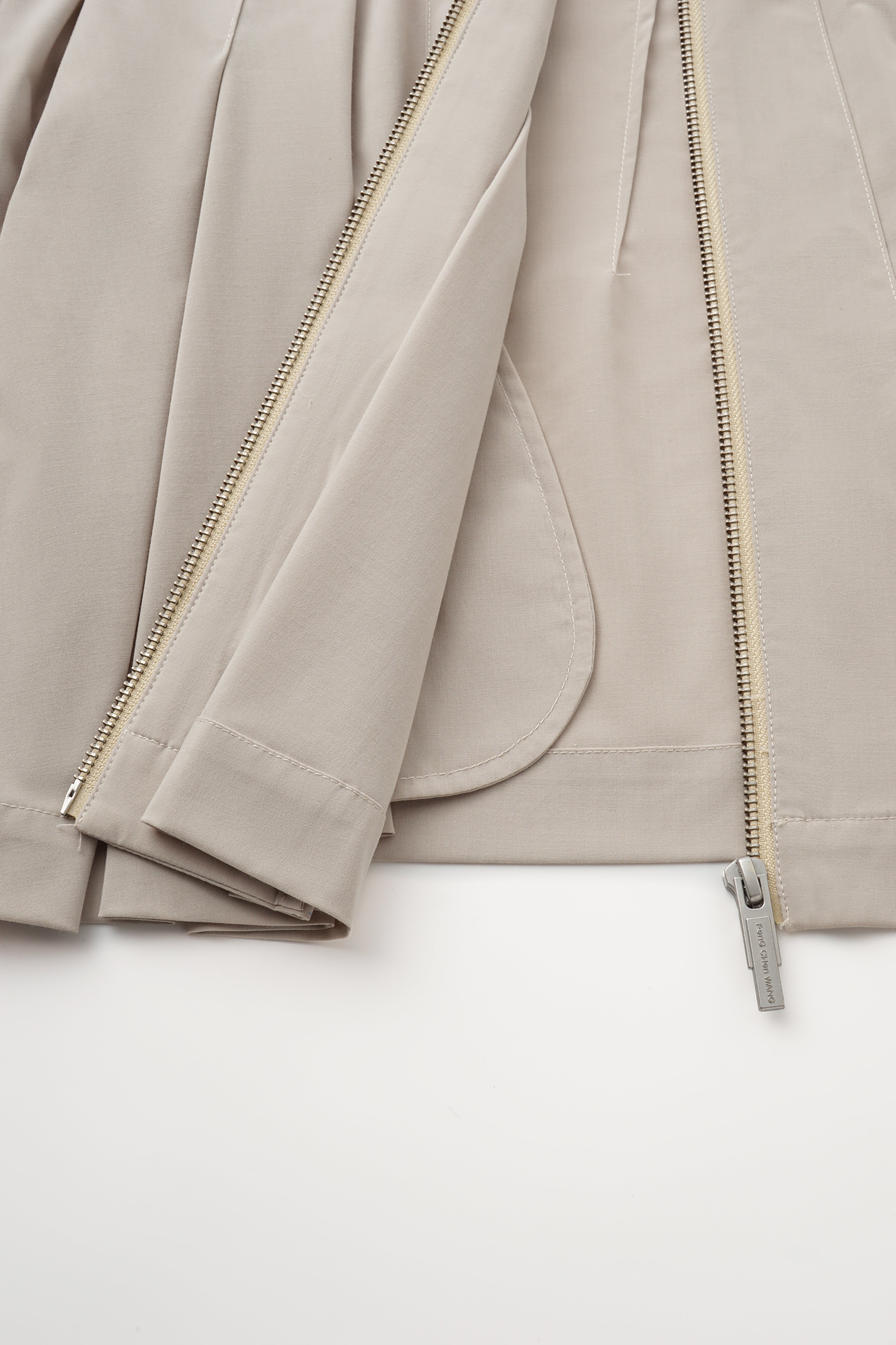 PLEATED SHIRT JACKET