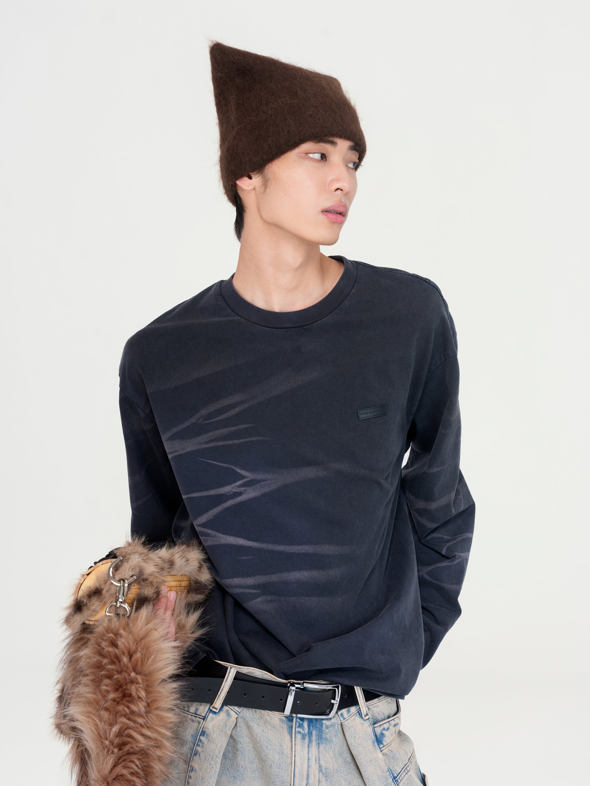 DARK NAVY WASHED BLACK-SPRAY LONG-SLEEVE T-SHIRT