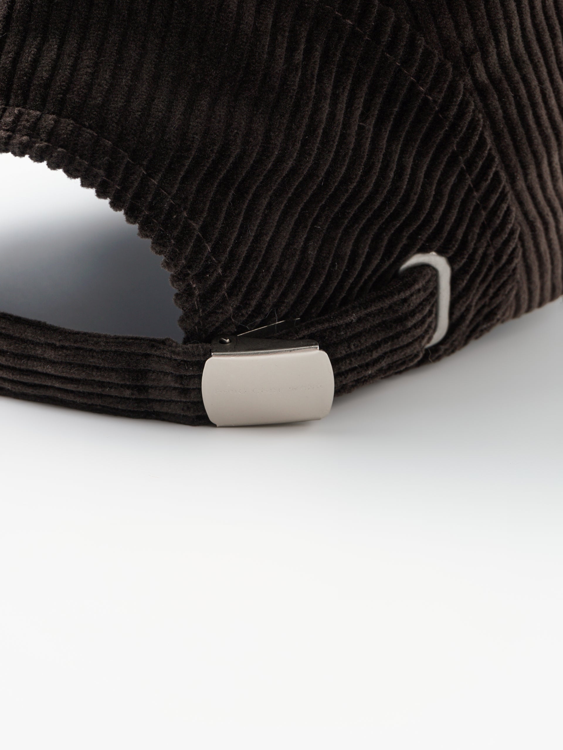 BROWN CORDUROY CAT-EAR CAP