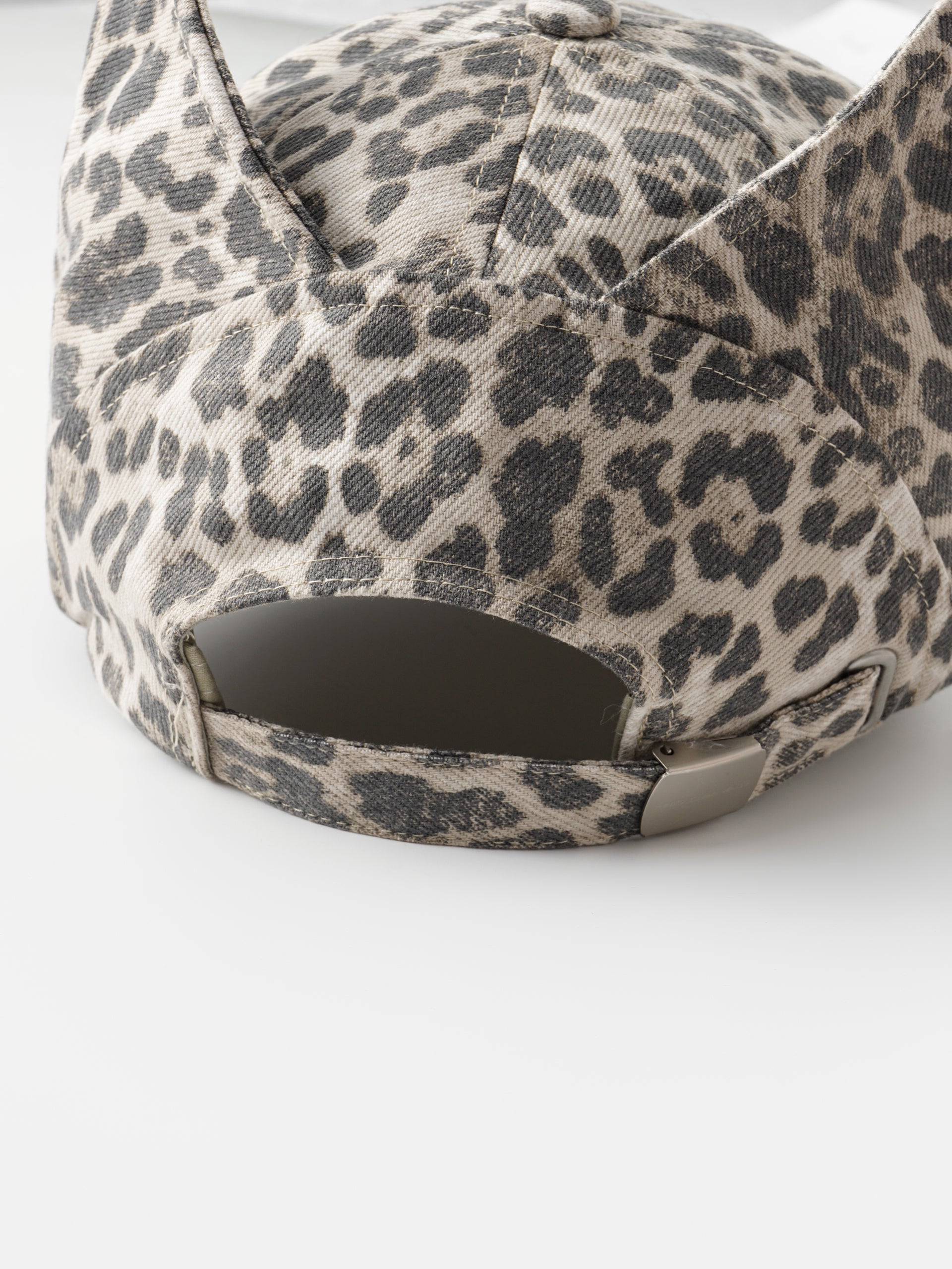 LEOPARD-PRINT CAT EAR CAP