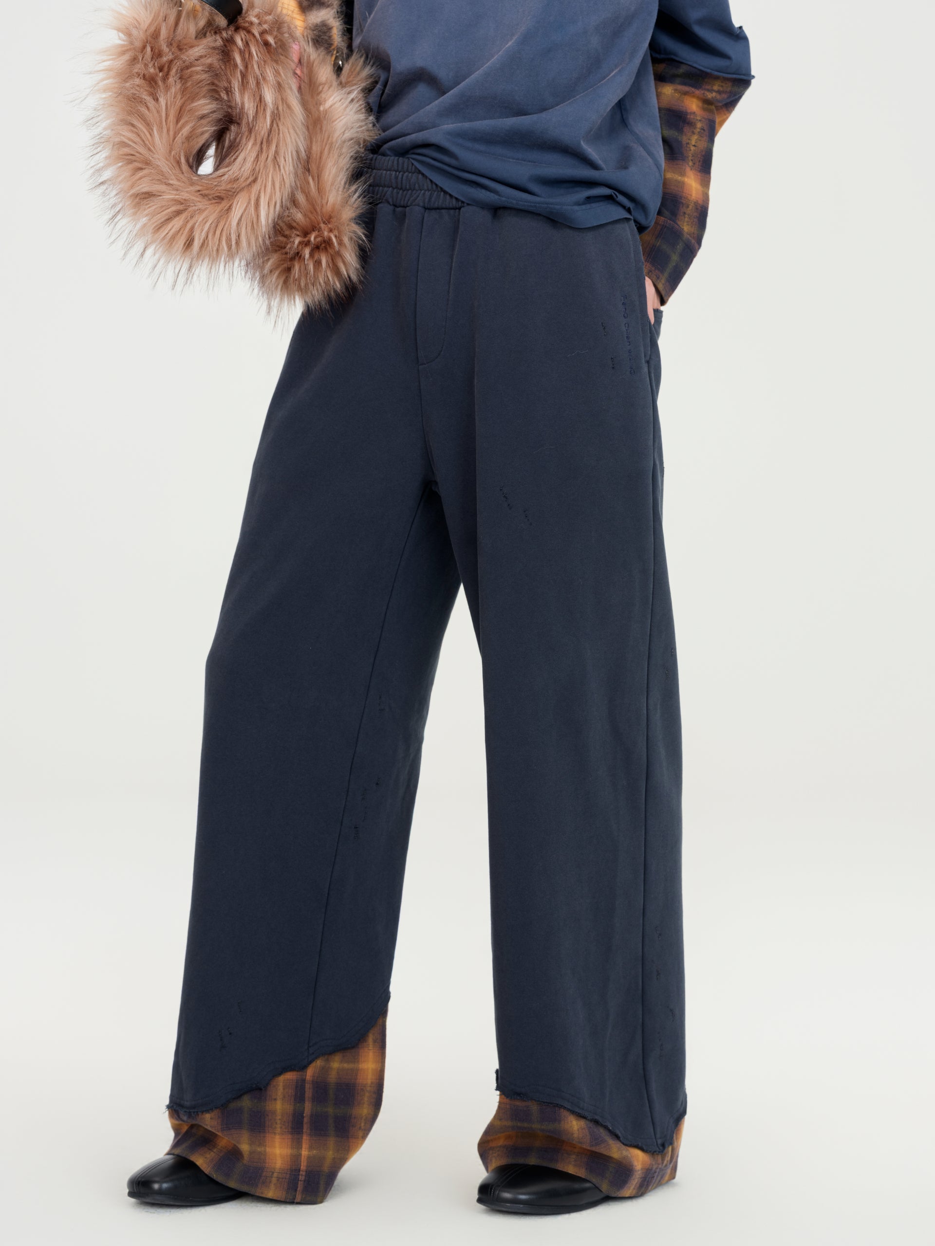 NAVY PLAID-PANEL PANTS