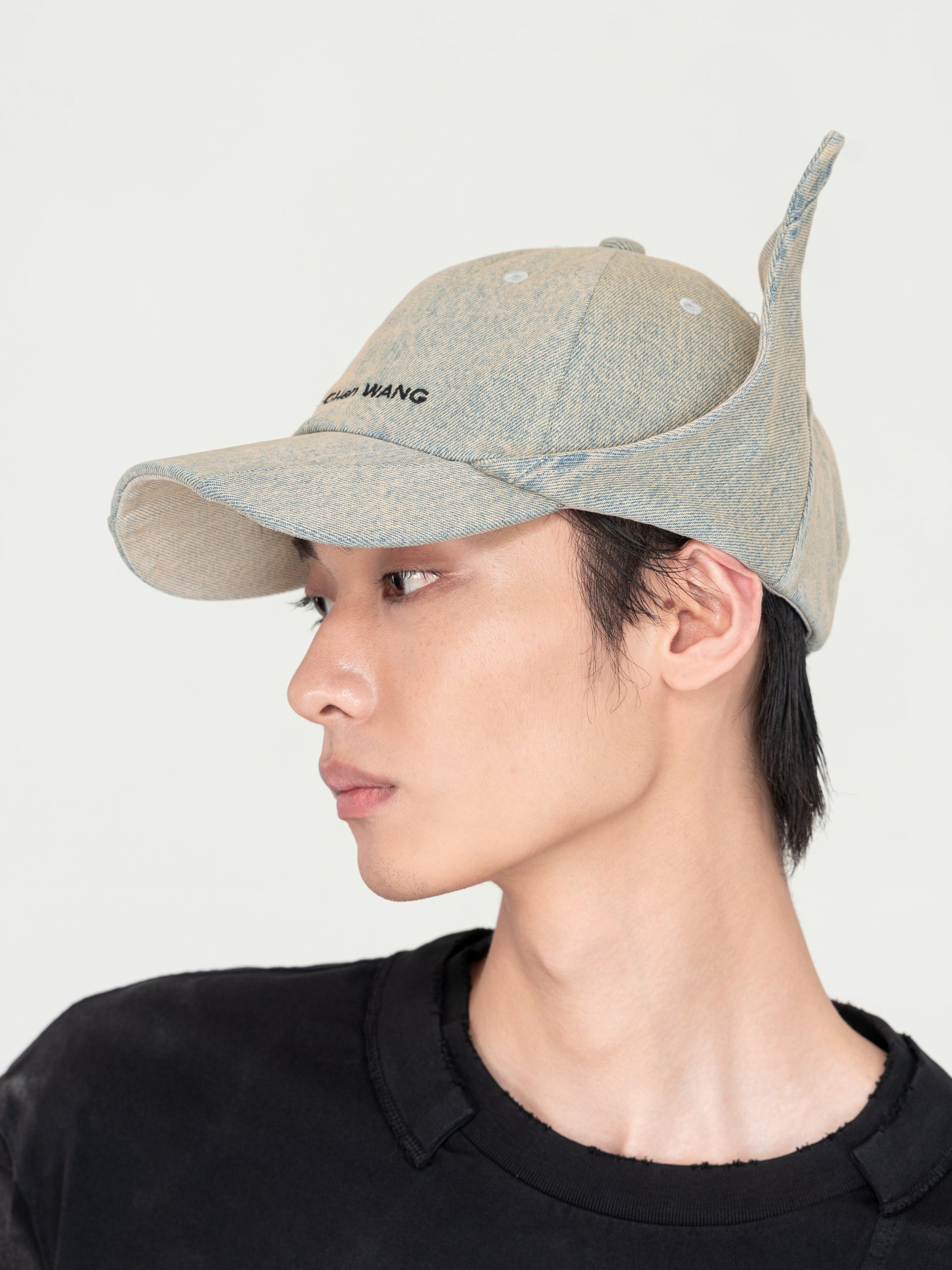 LIGHT-WASH DENIM CAT-EAR CAP