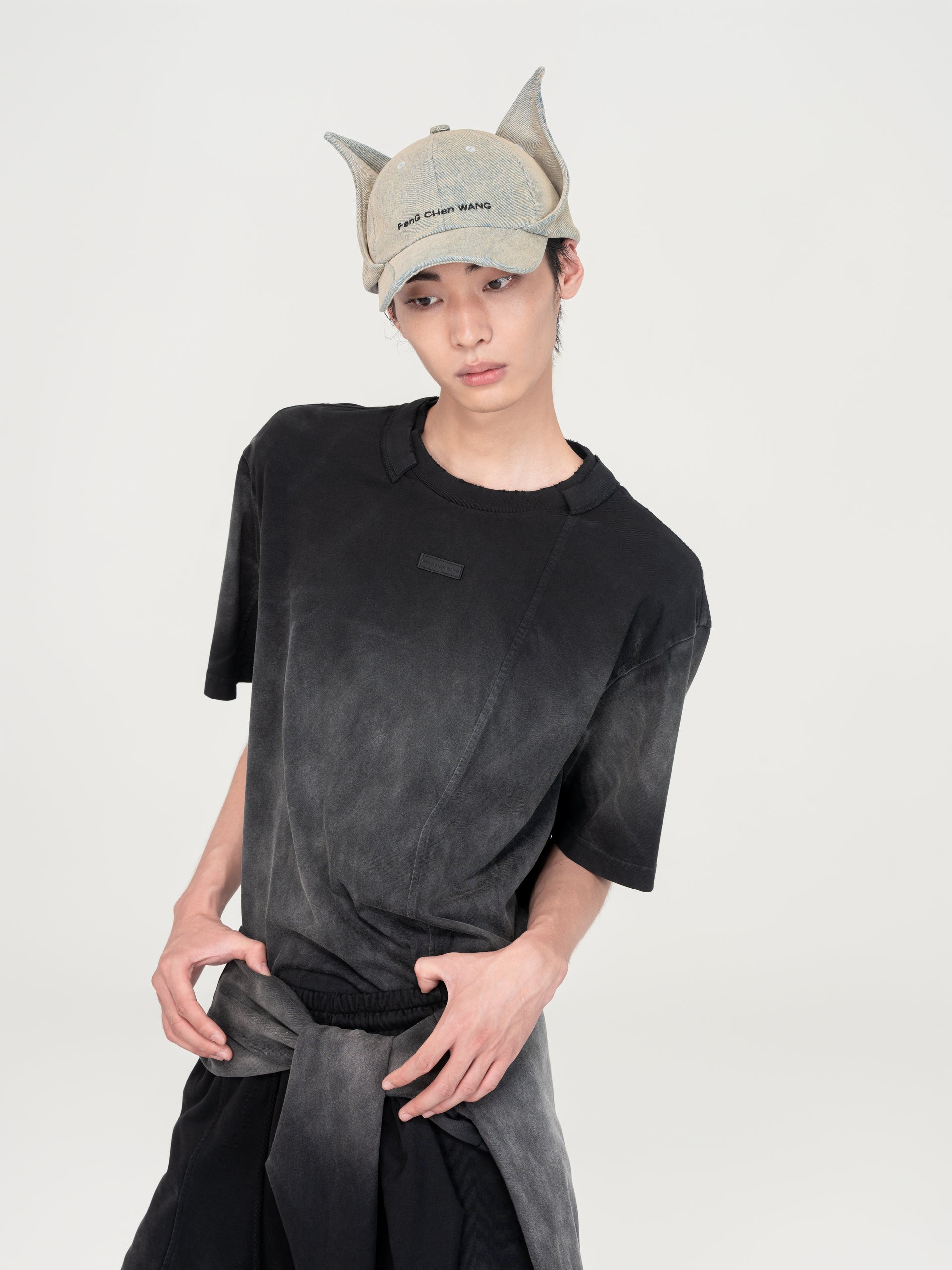 GREY GRADIENT WASHED T-SHIRT