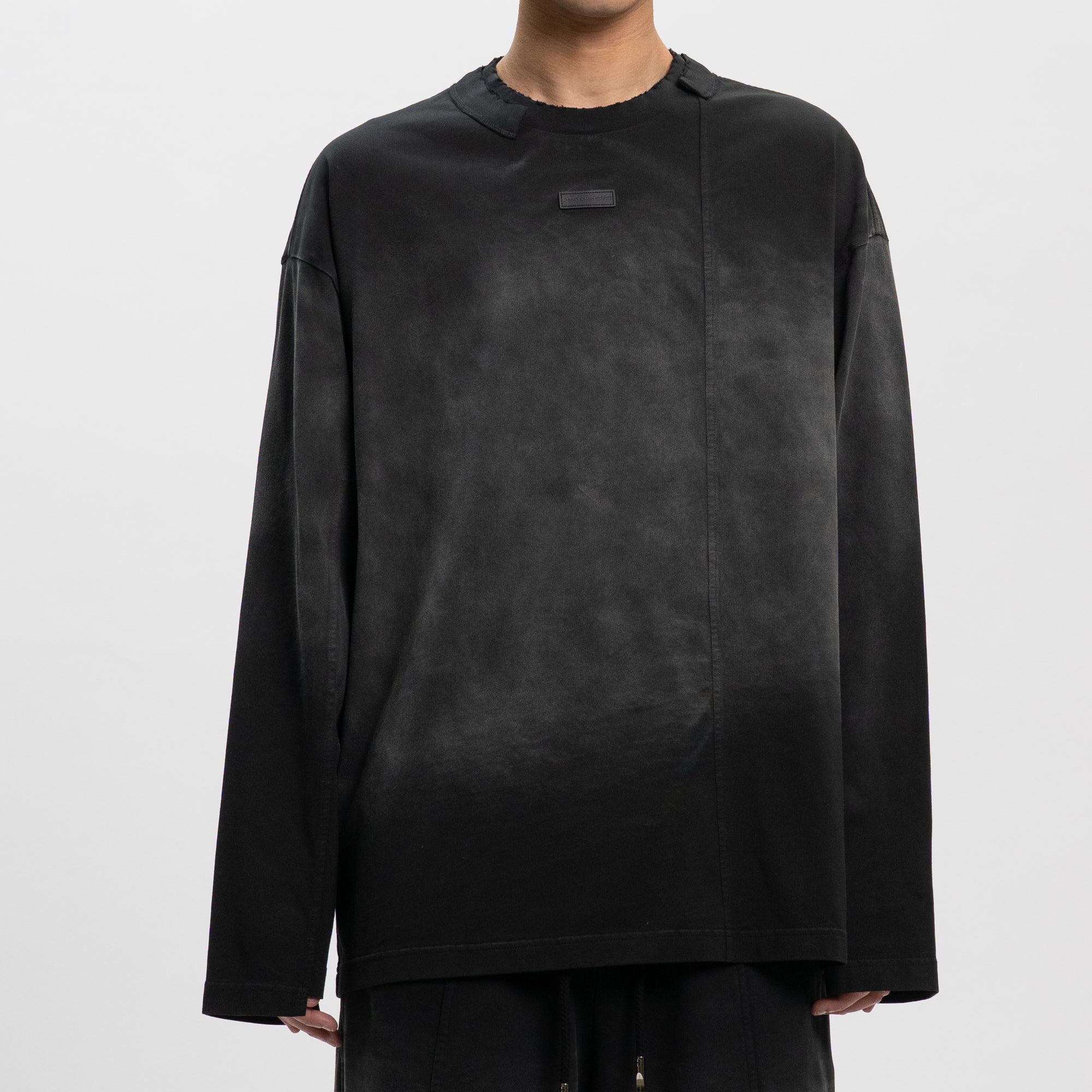 BLACK-GREY GRADIENT WASHED LONG-SLEEVE T-SHIRT