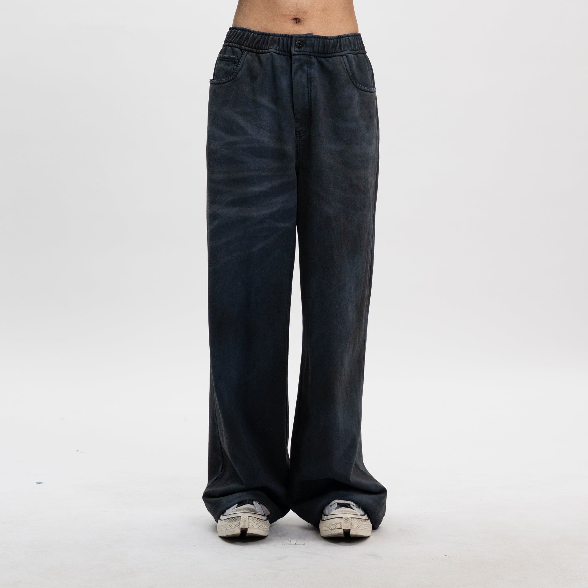 NAVY WASHED SPRAY-DYED PANTS - Feng Chen Wang