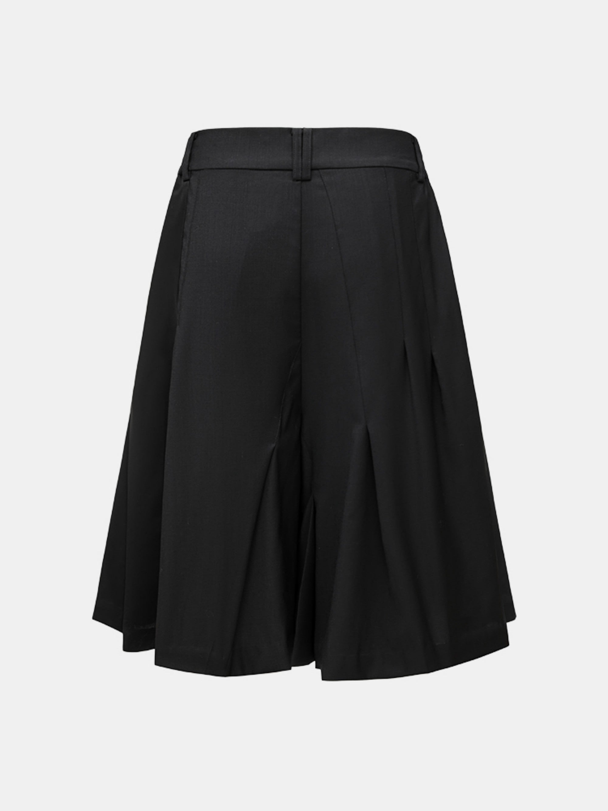 PLEATED SHORT