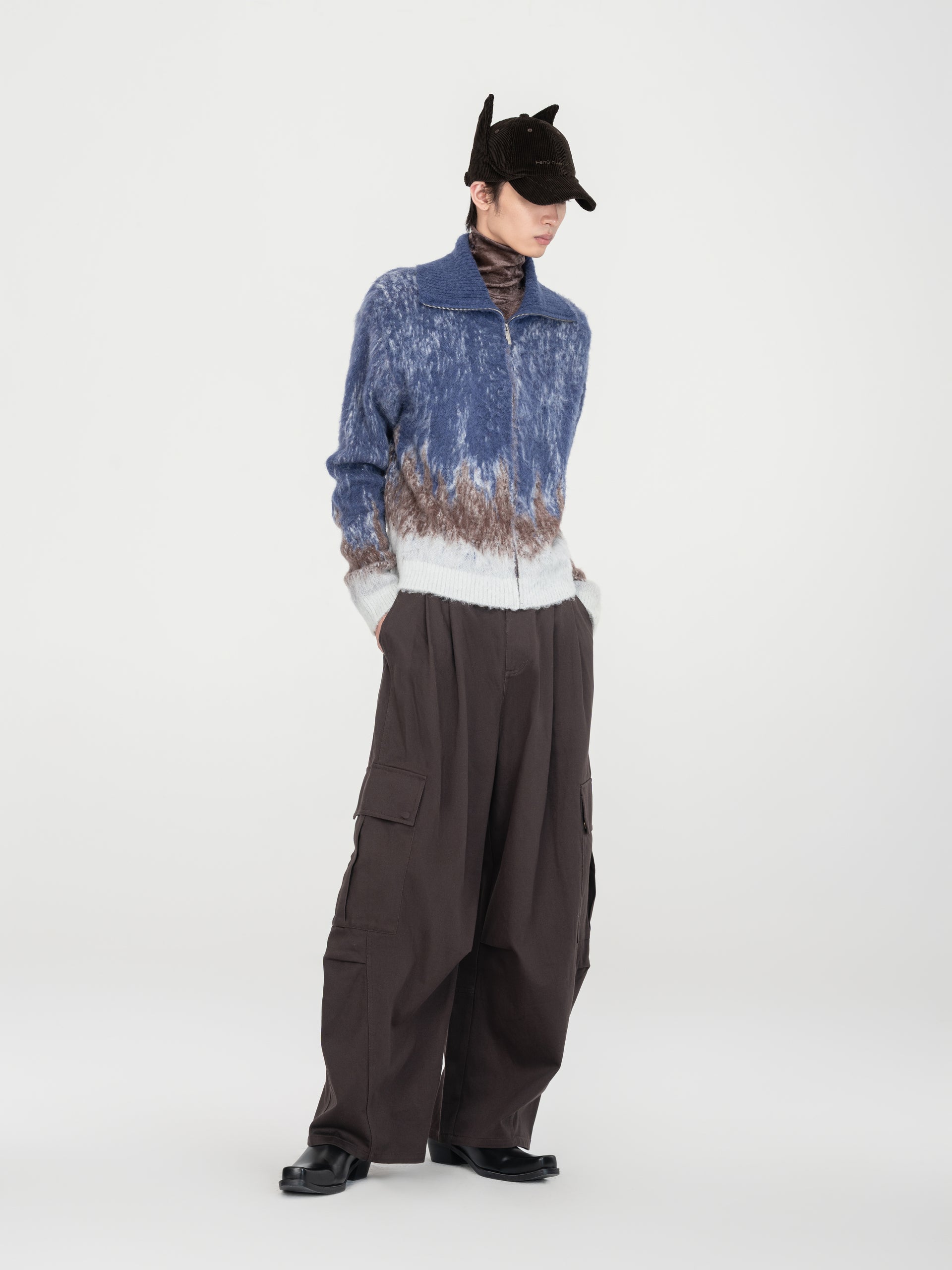 BLUE-TO-BROWN GRADIENT CARDIGAN