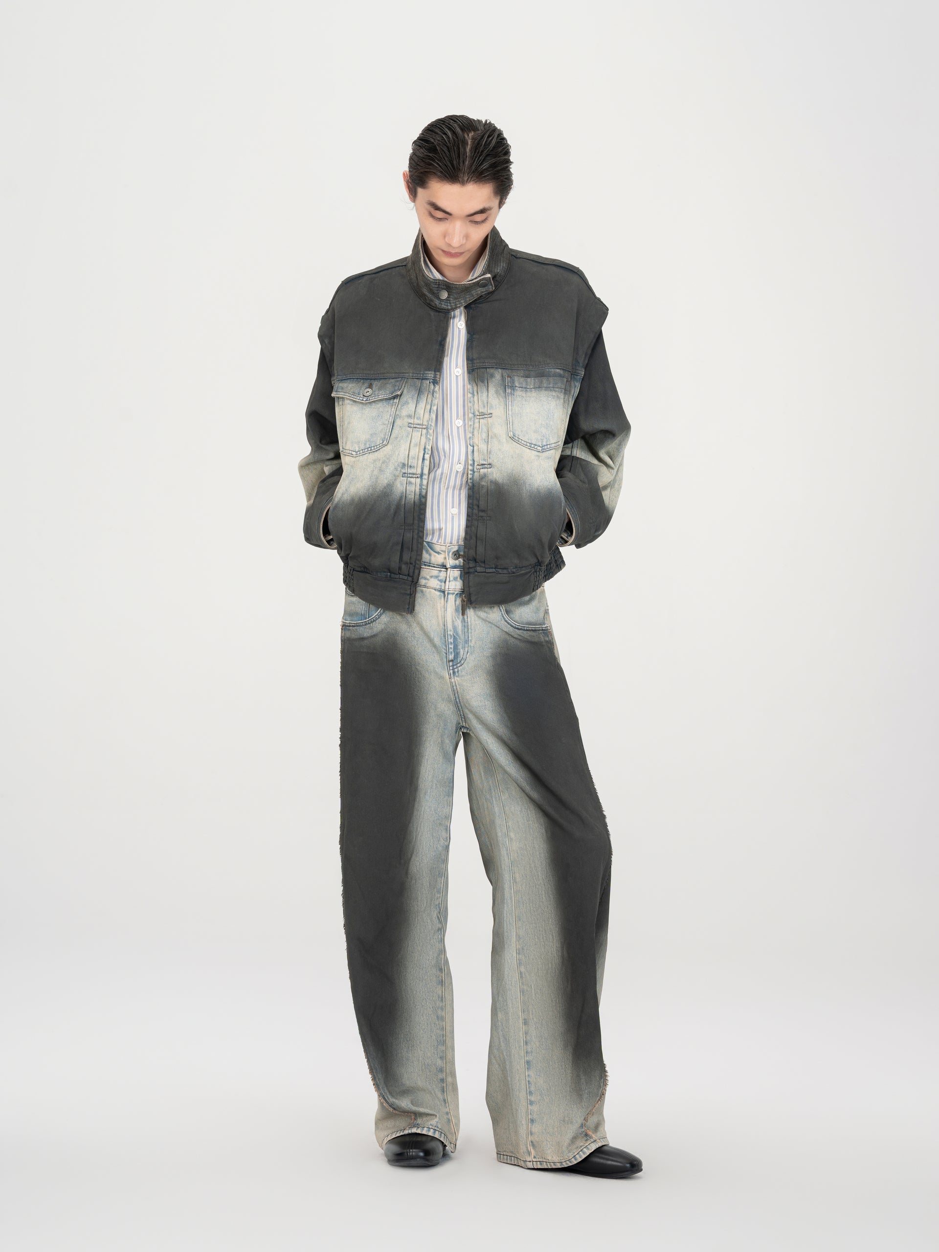 BLUE-TO-BLACK VINTAGE OMBRE JEANS