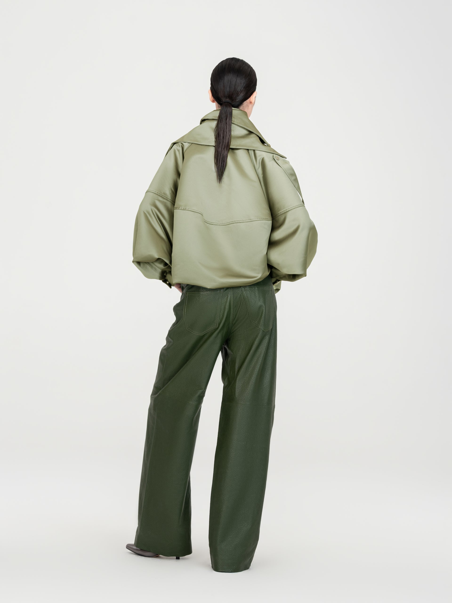 ASYMMETRIC DOUBLE COLLAR SATIN-SURFACE OVERSIZE JACKET WITH SLANTED PLANKET