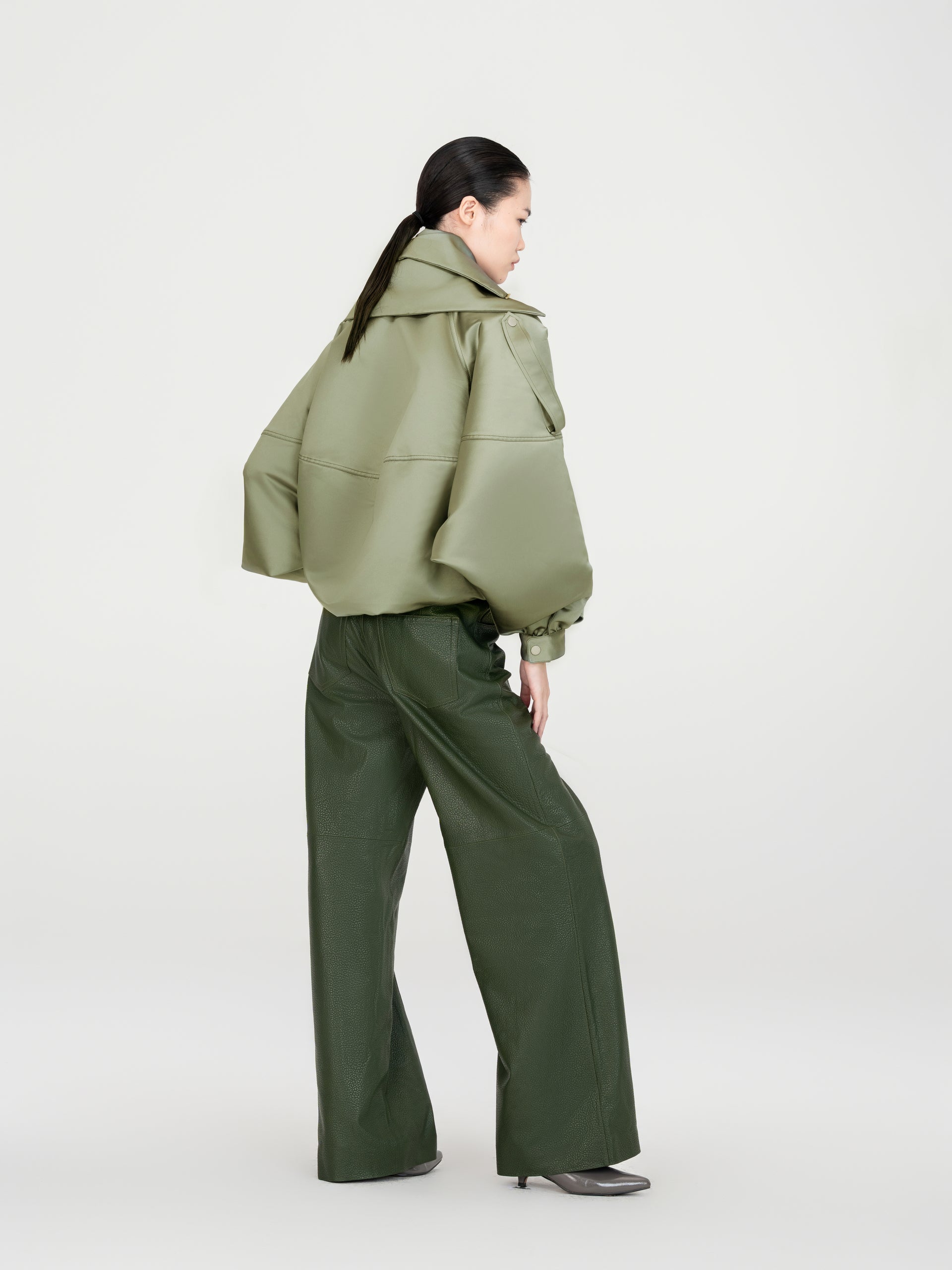 ASYMMETRIC DOUBLE COLLAR SATIN-SURFACE OVERSIZE JACKET WITH SLANTED PLANKET