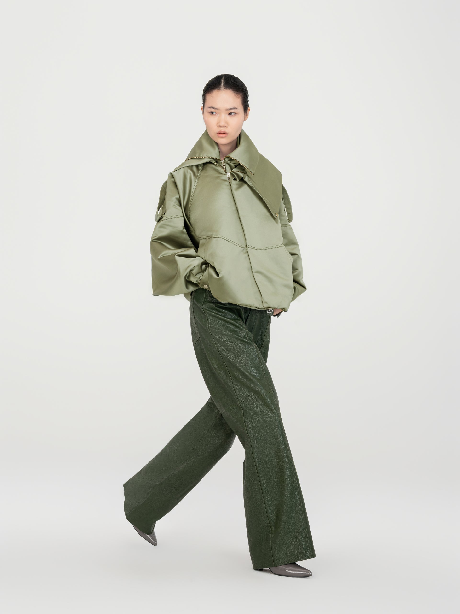 ASYMMETRIC DOUBLE COLLAR SATIN-SURFACE OVERSIZE JACKET WITH SLANTED PLANKET