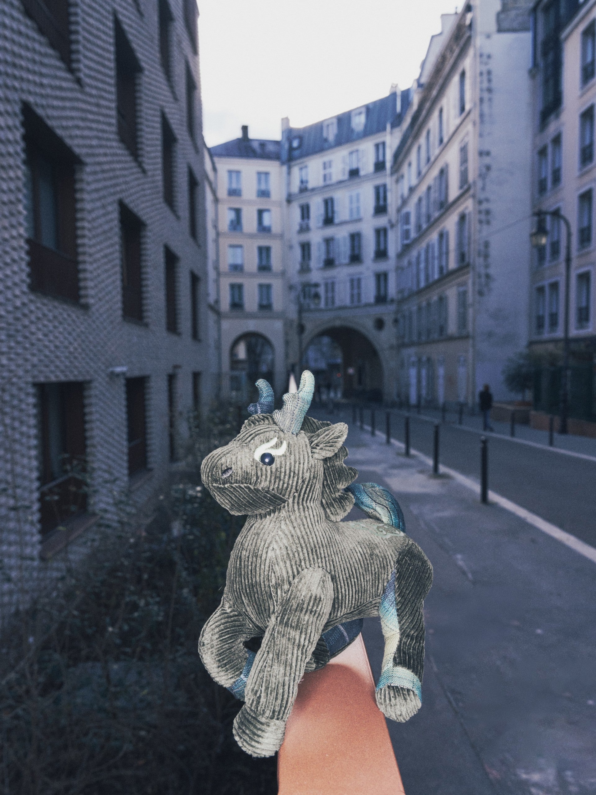 CORDUROY-AND-PLAID PATCHWORKED LONGMA