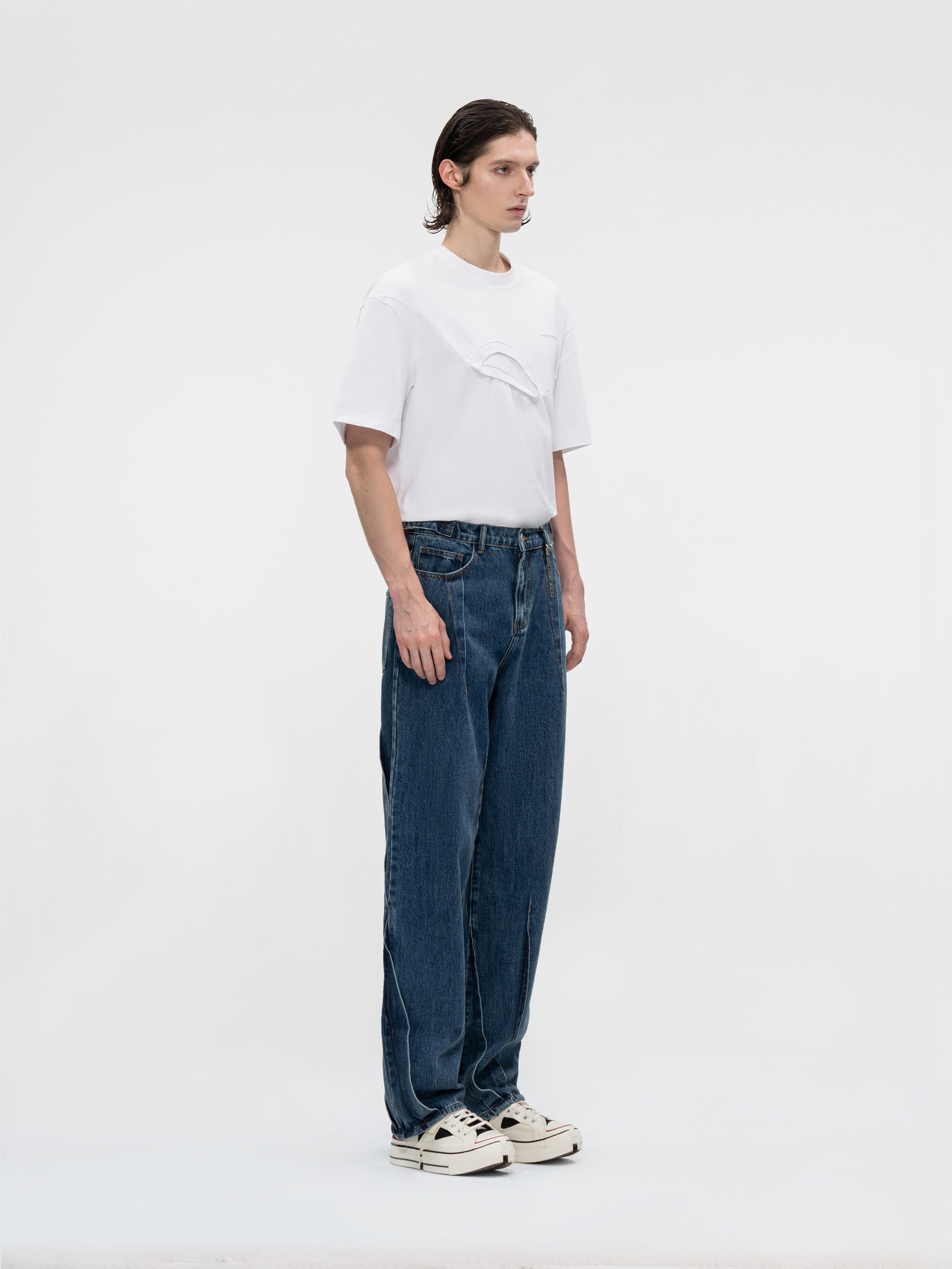 PLEATED WIDE-LEG RETRO WASHED JEANS