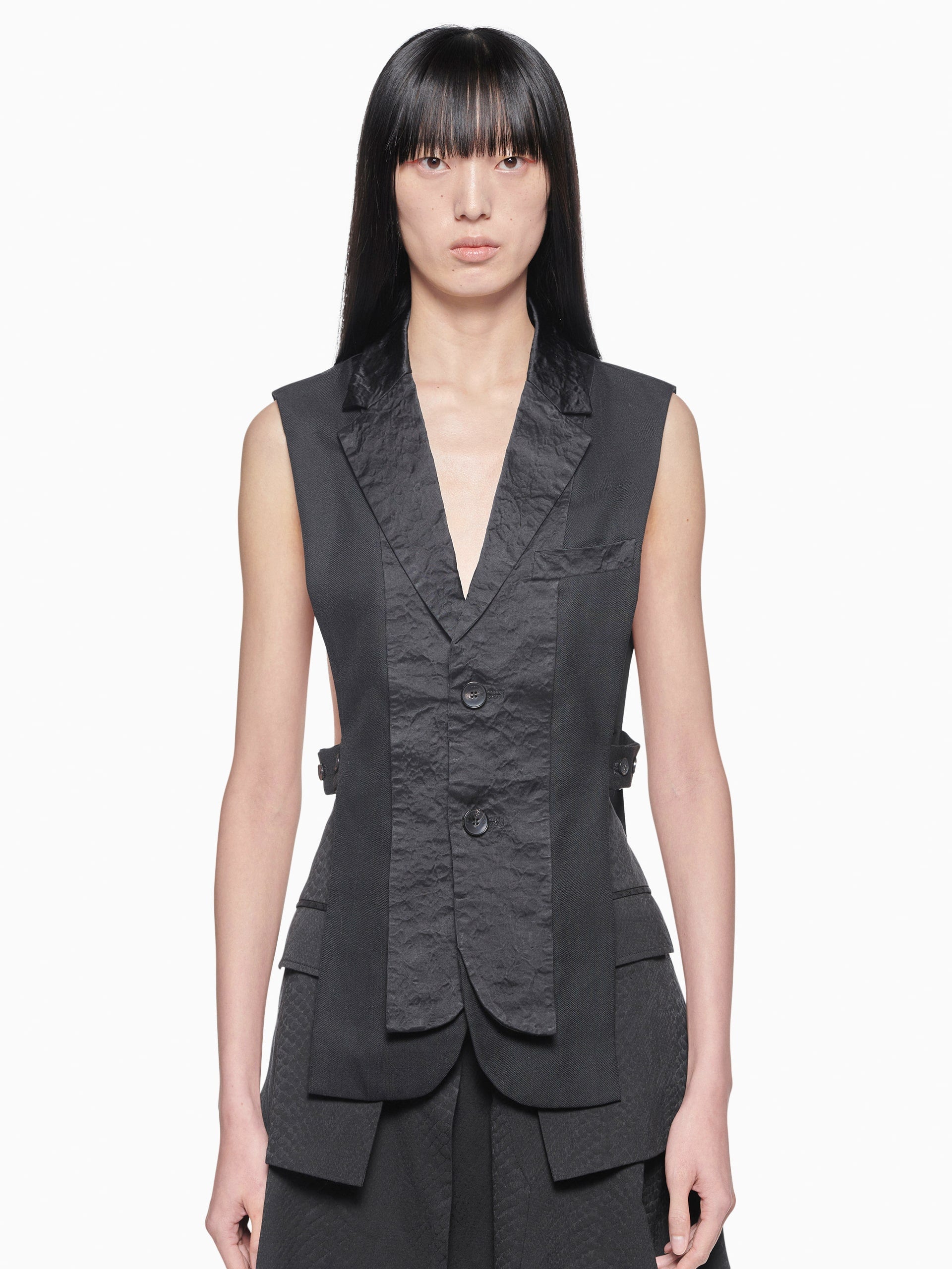 MULTI LAYERED VEST