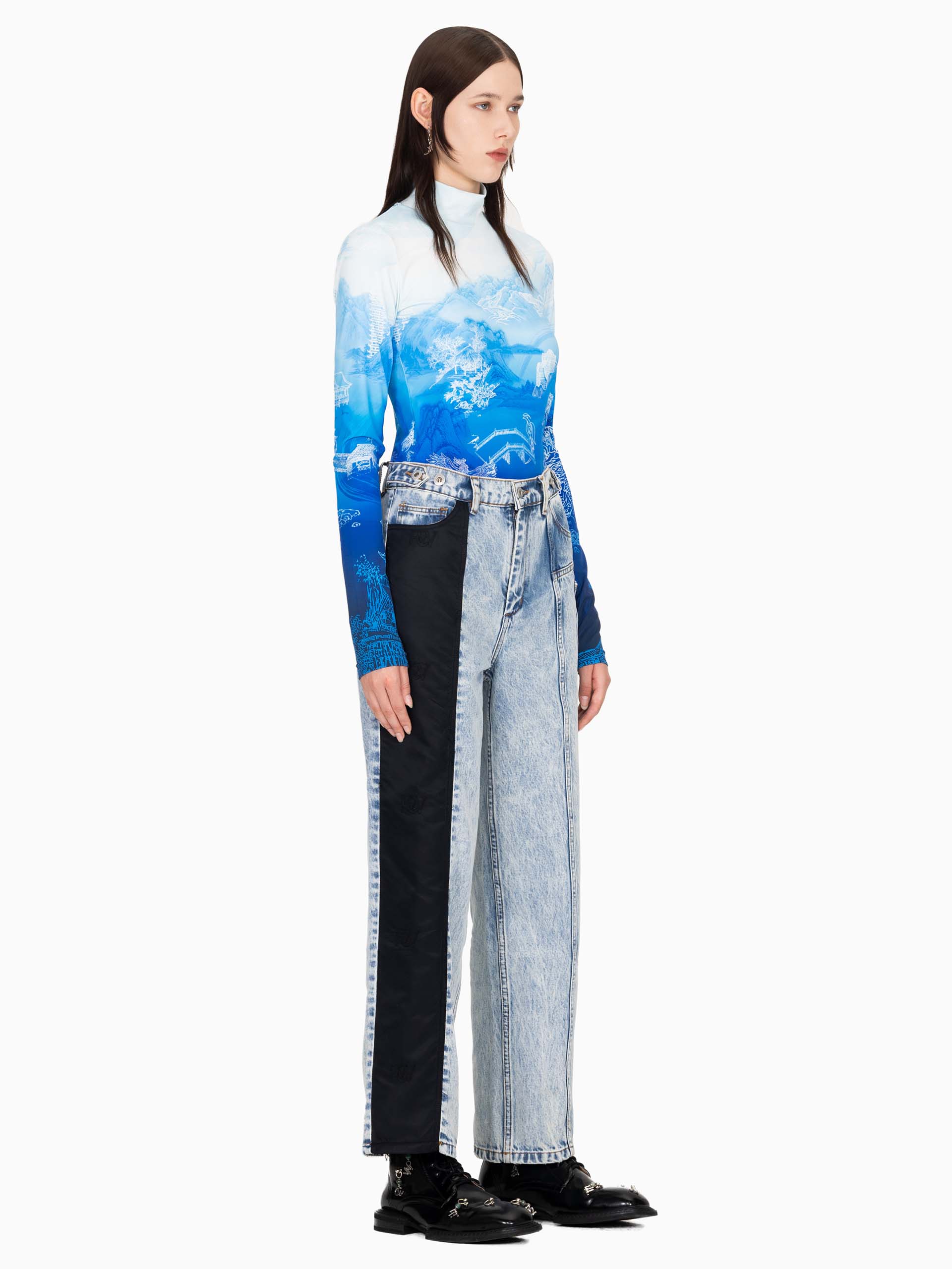 CHINESE PAINTING PRINT ROLL NECK