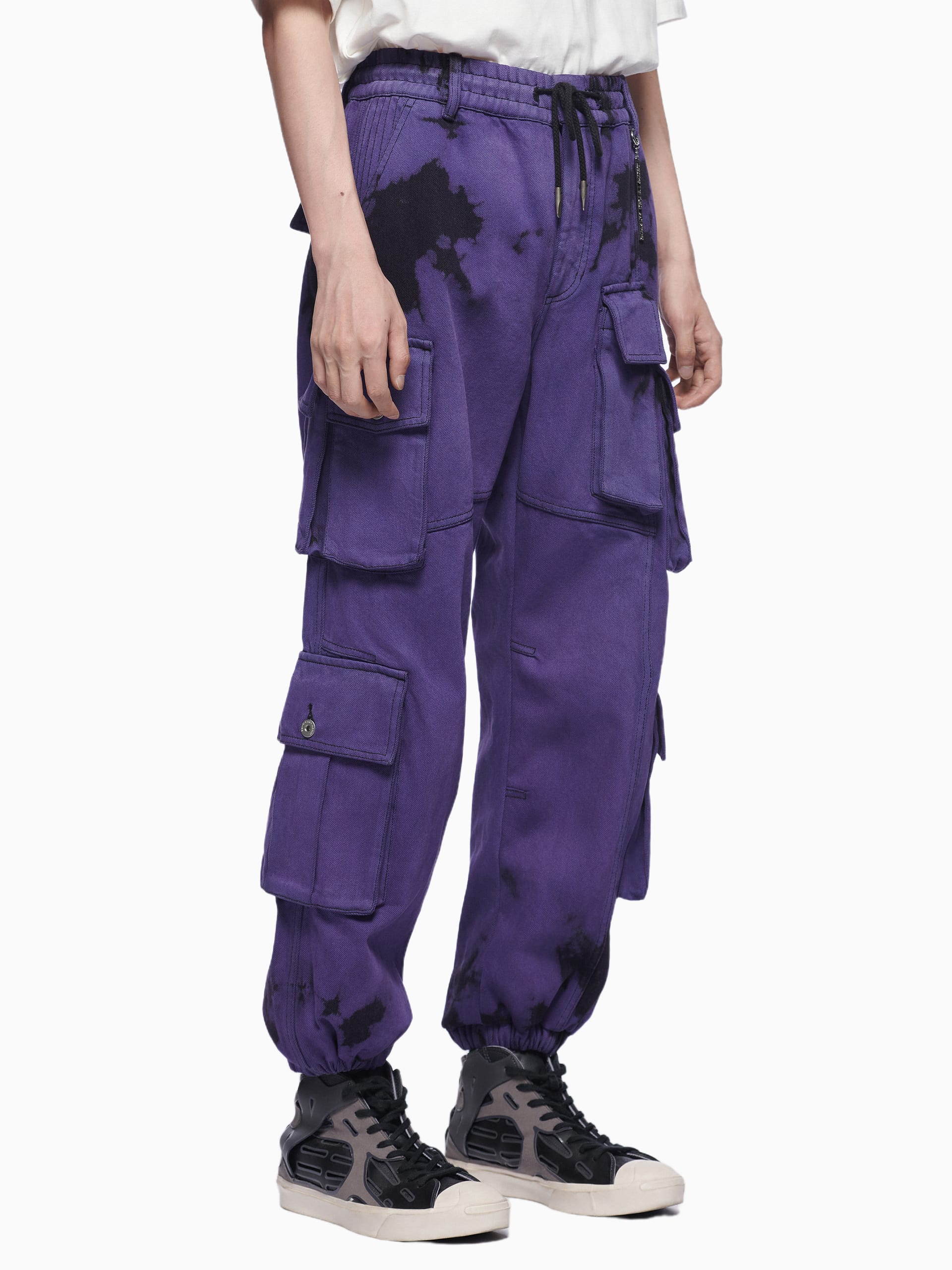 DENIM TIE-DYE CARGO PANTS